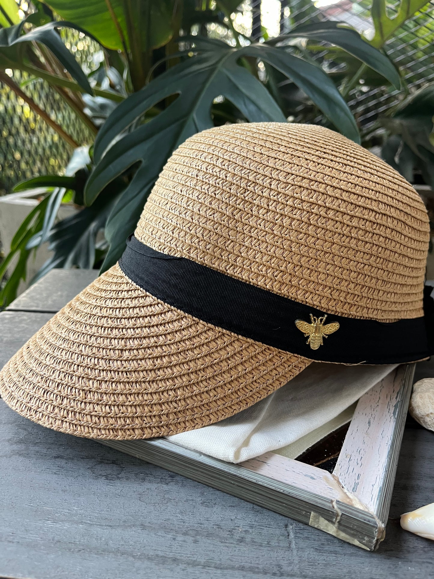 Gorra playera abeja