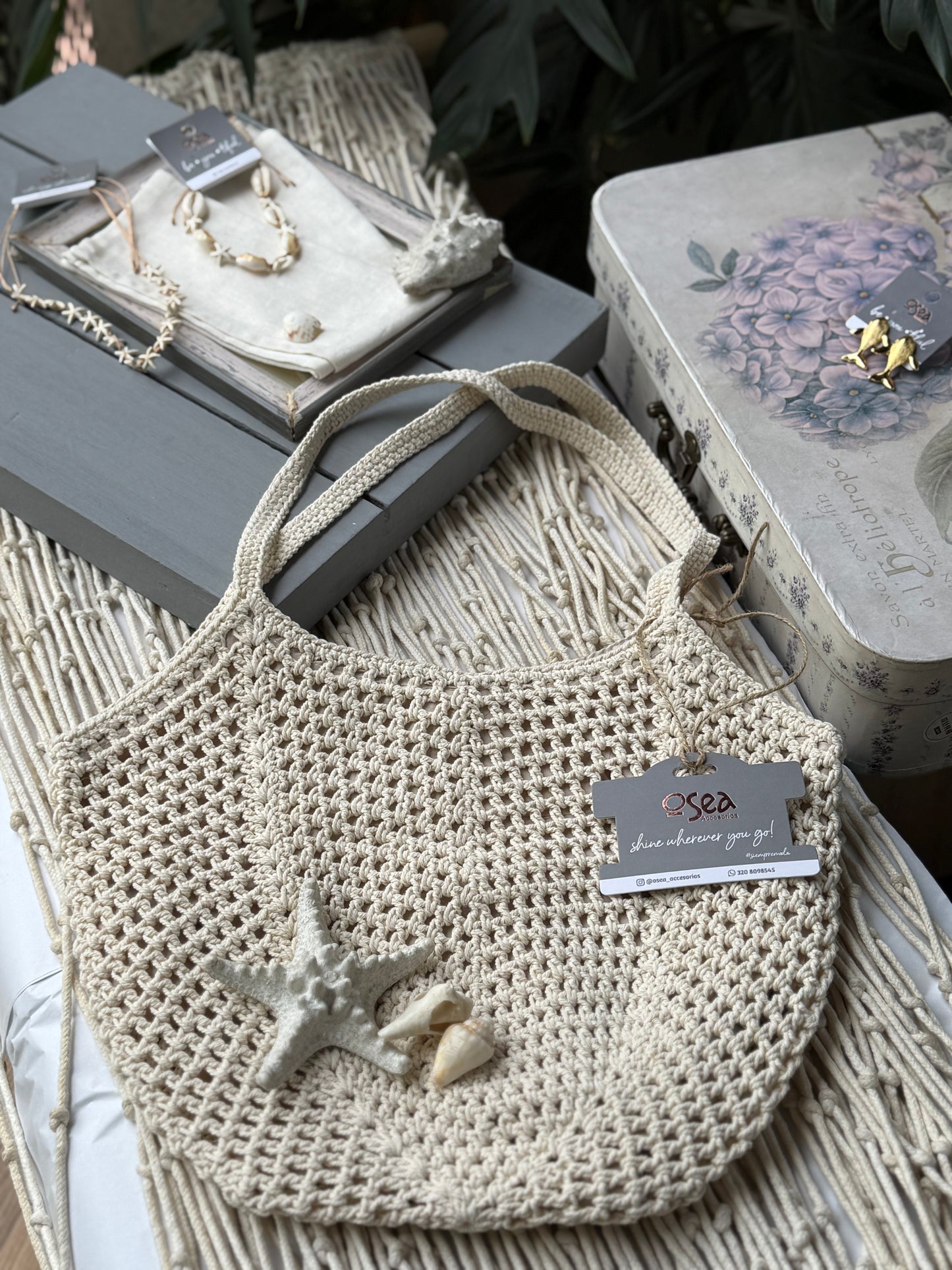 Bolso playero tejido en crochet
