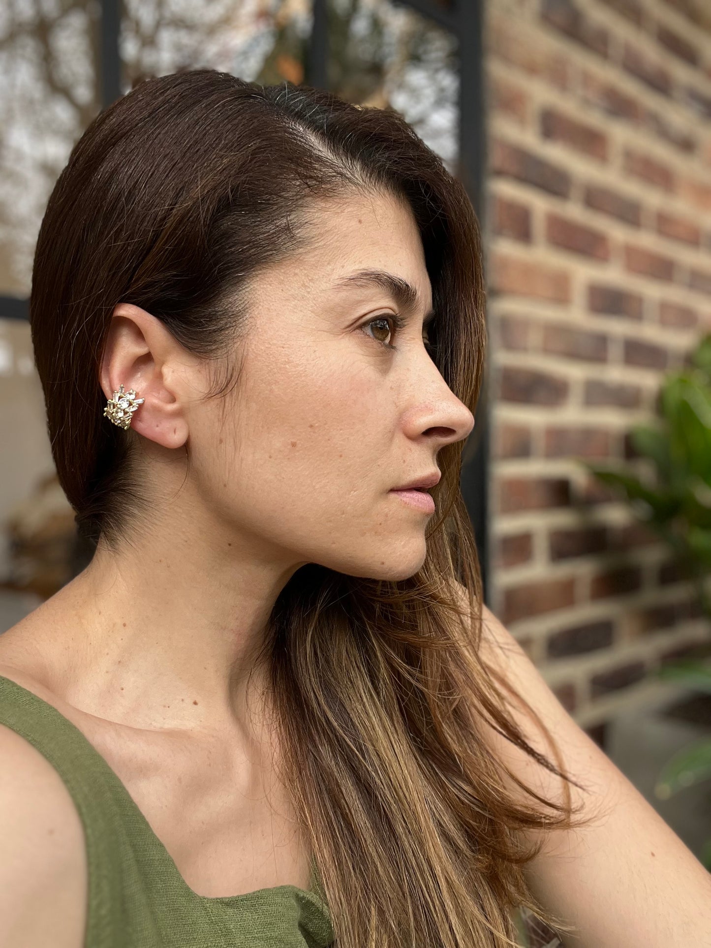 Earcuff rodinado piedras