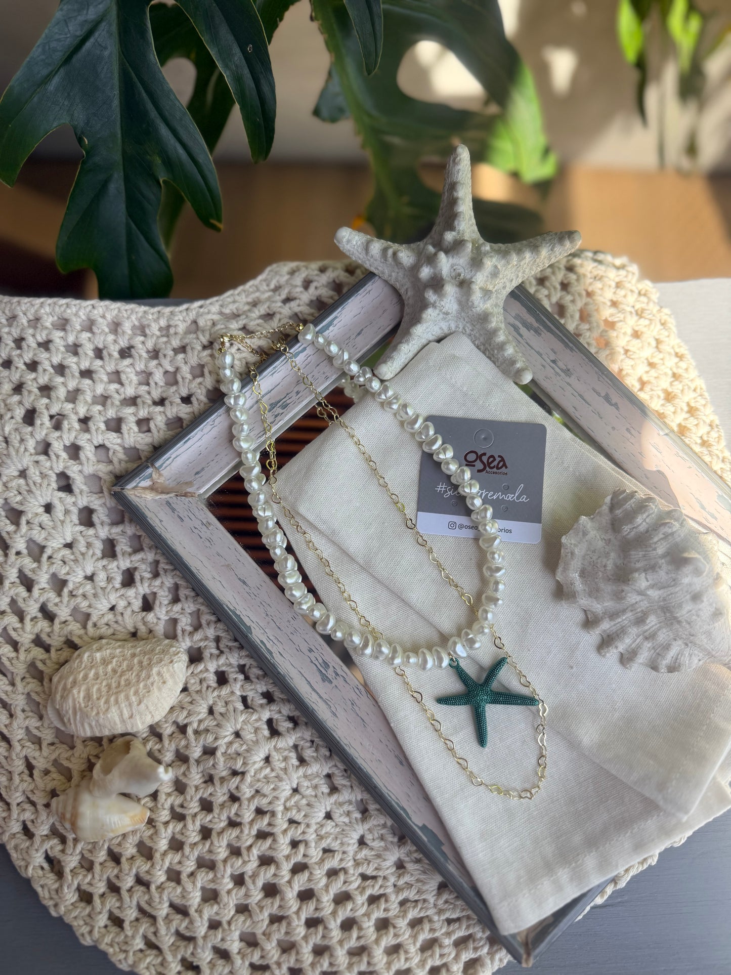 Collar doble piedra irregular dije estrella verde