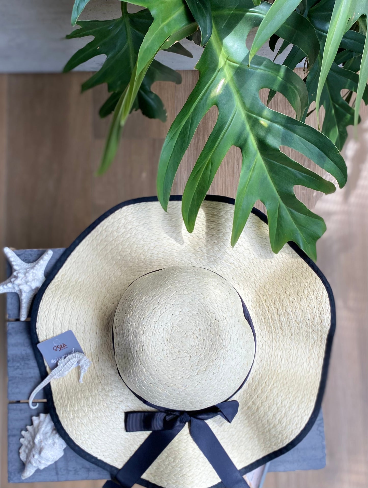 Sombrero ondulado en imitación palma natural