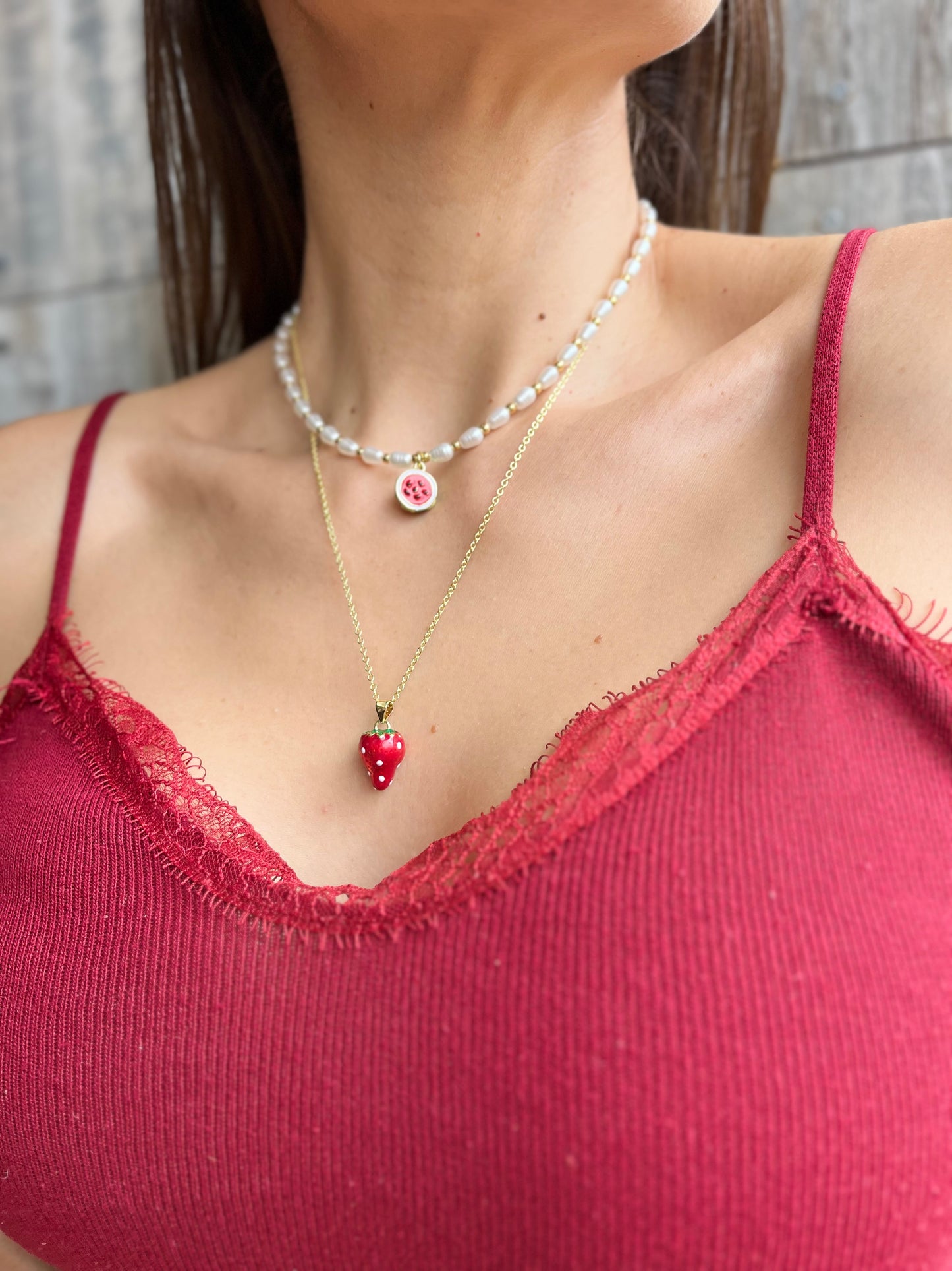 Set choker y cadena con dijes de frutas