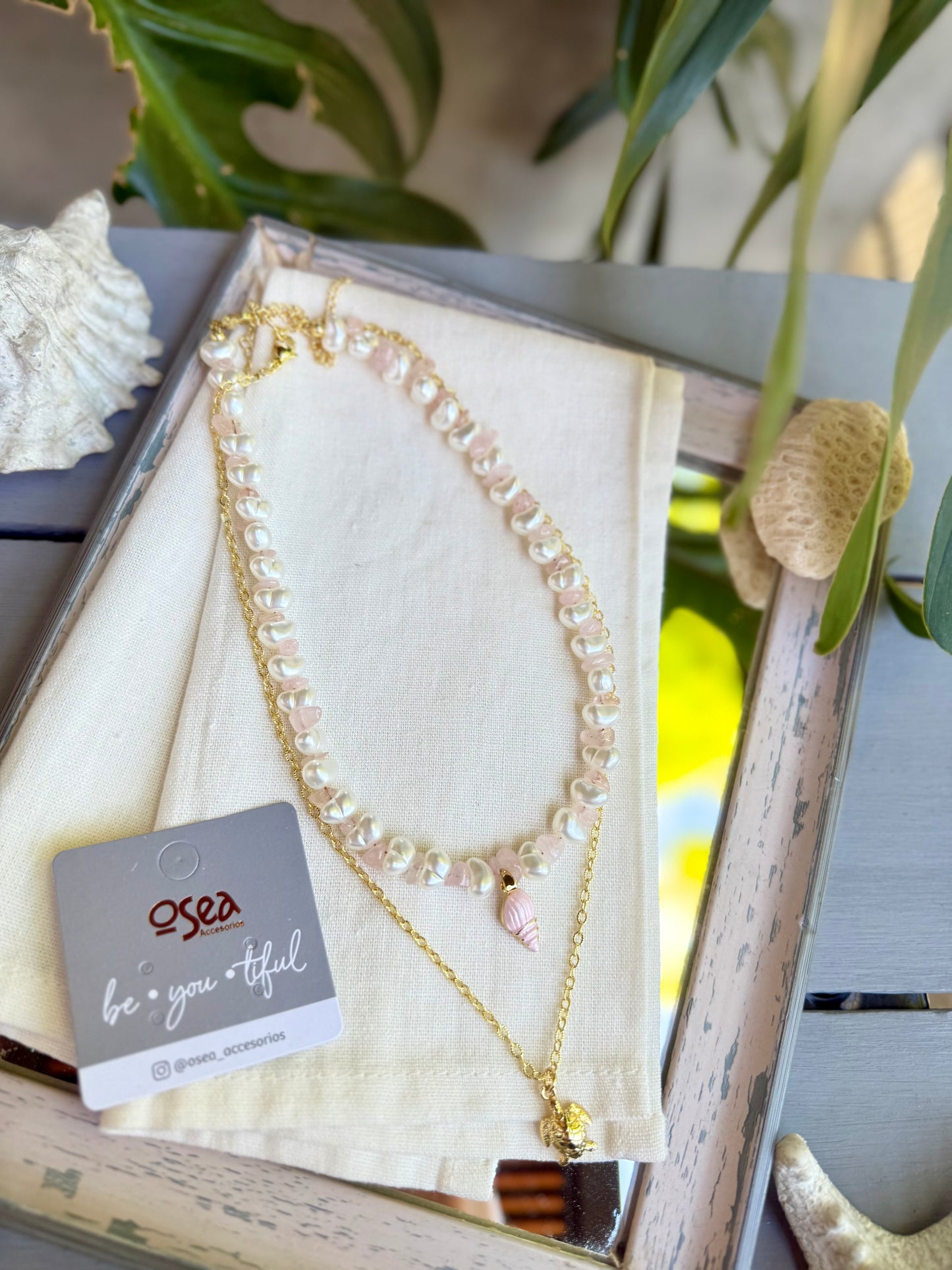 Collar doble perlas y piedra picada