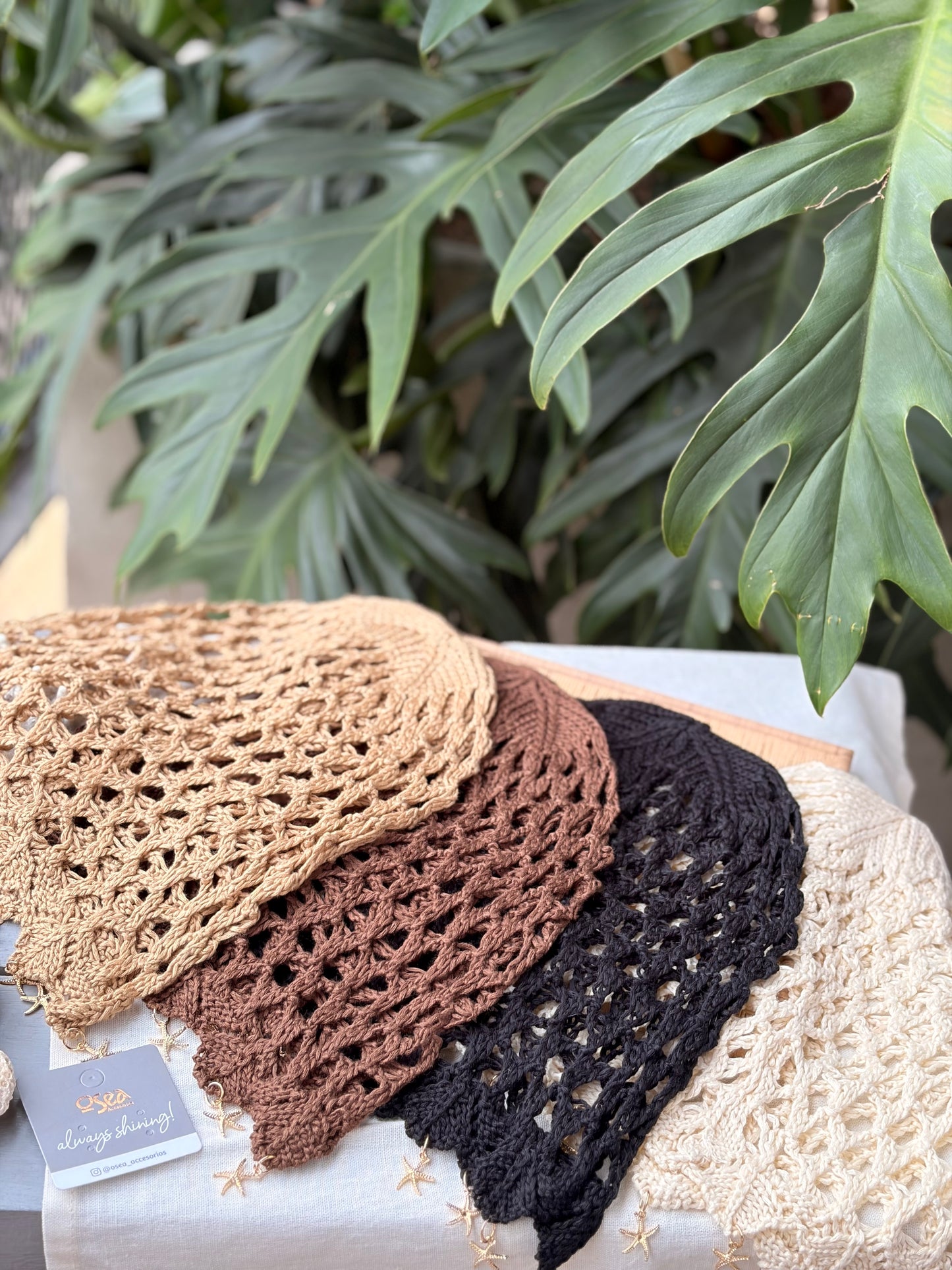 Gorro en macramé estrellas de mar