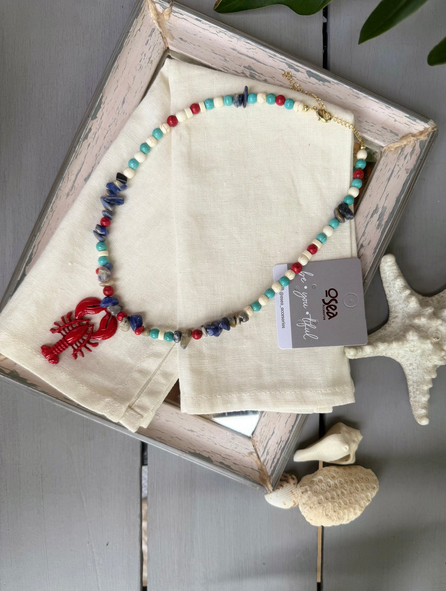 Collar piedras y langosta colores