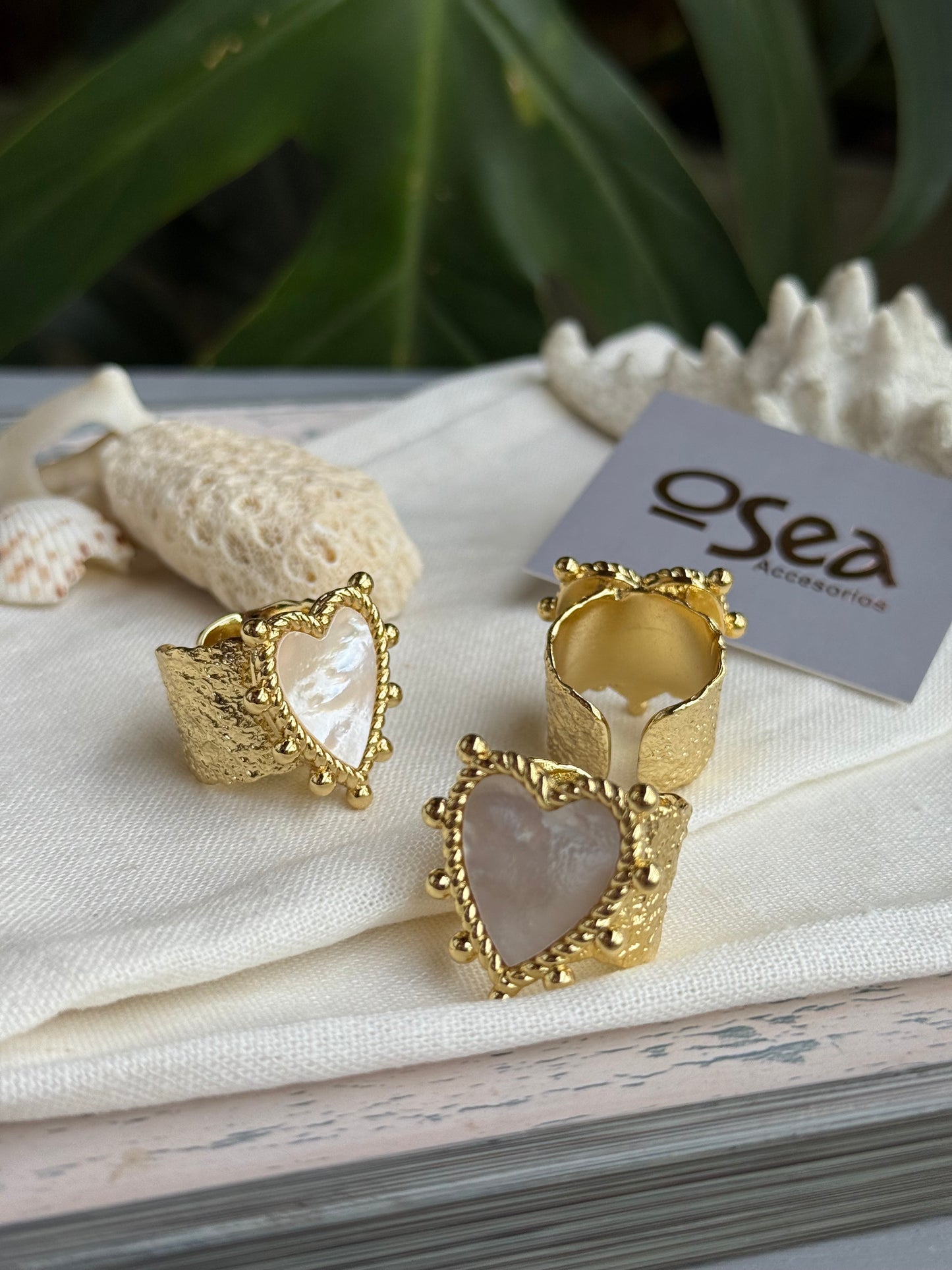 Anillo graduable corazón nácar