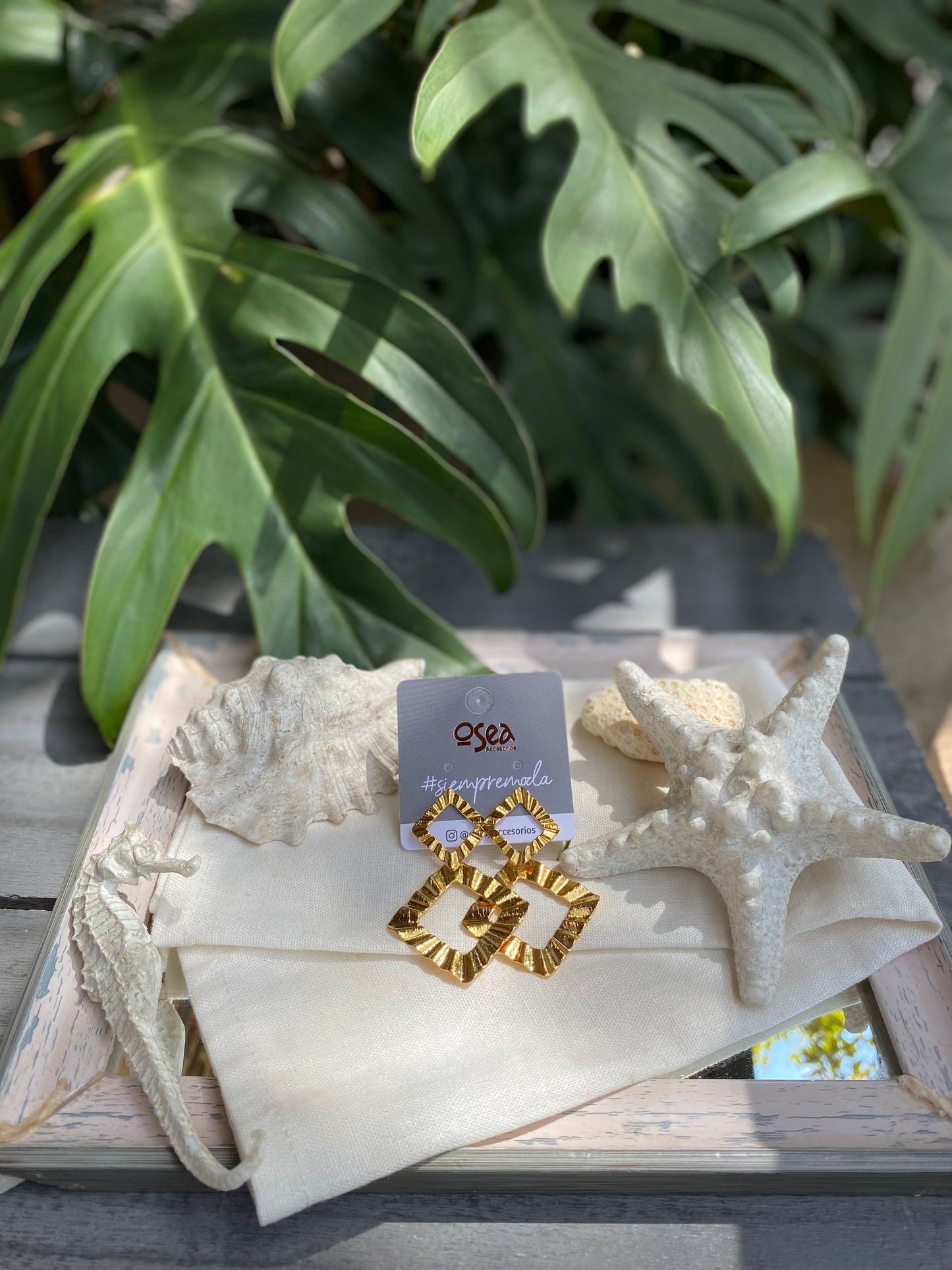 Aretes rombo doble en bronce