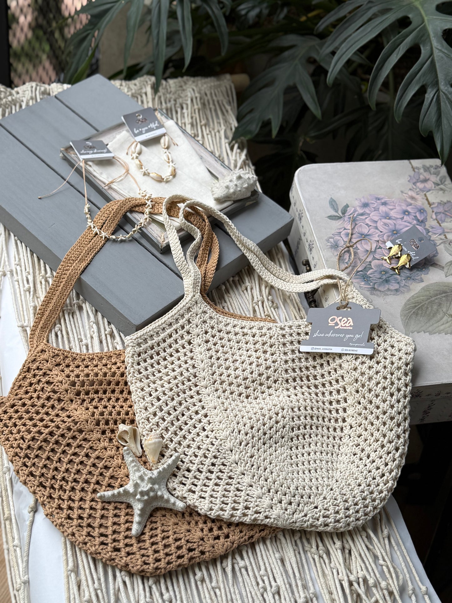 Bolso playero tejido en crochet