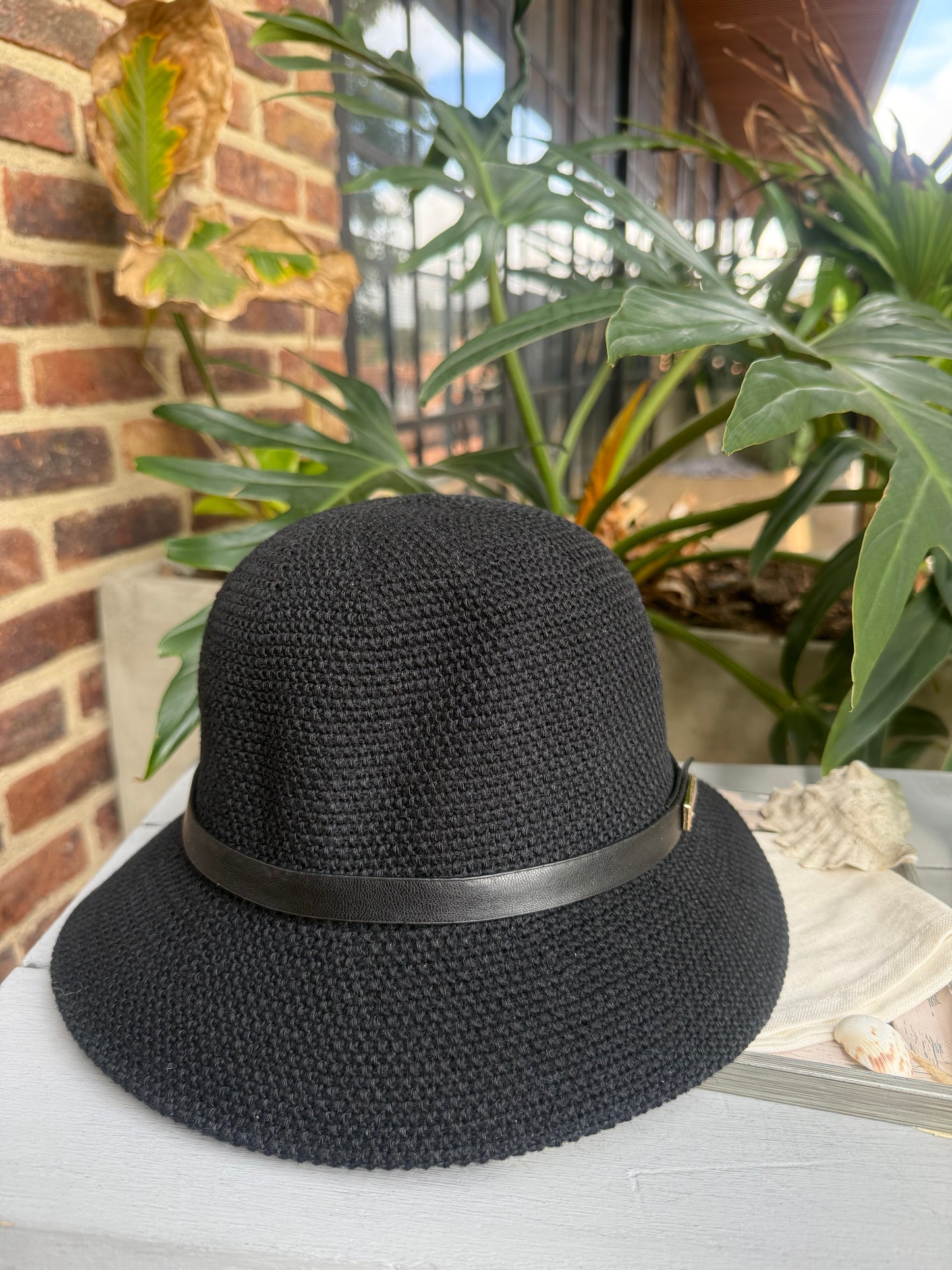 Sombrero redondo tejido