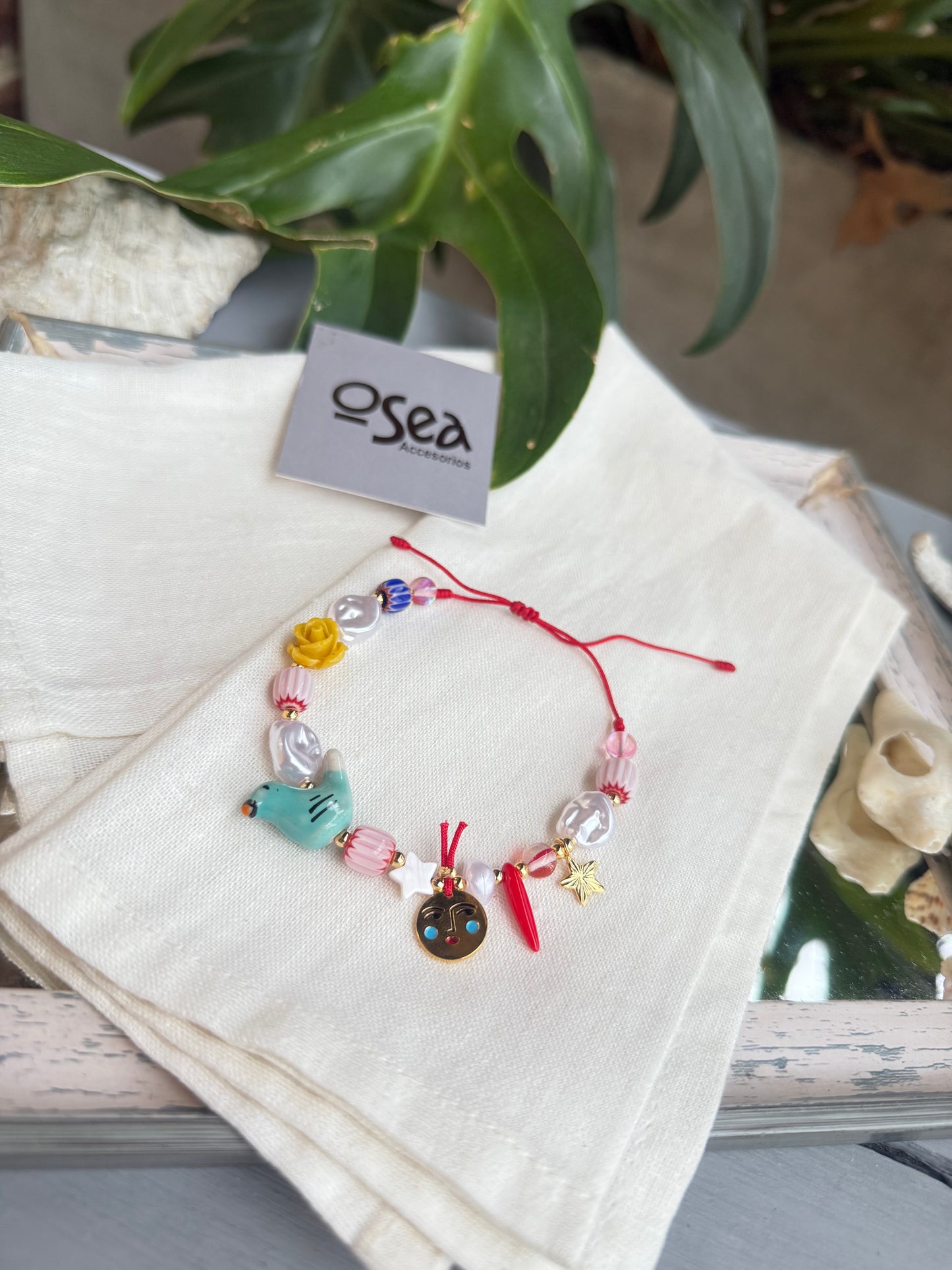 Pulsera en hilo Paloma