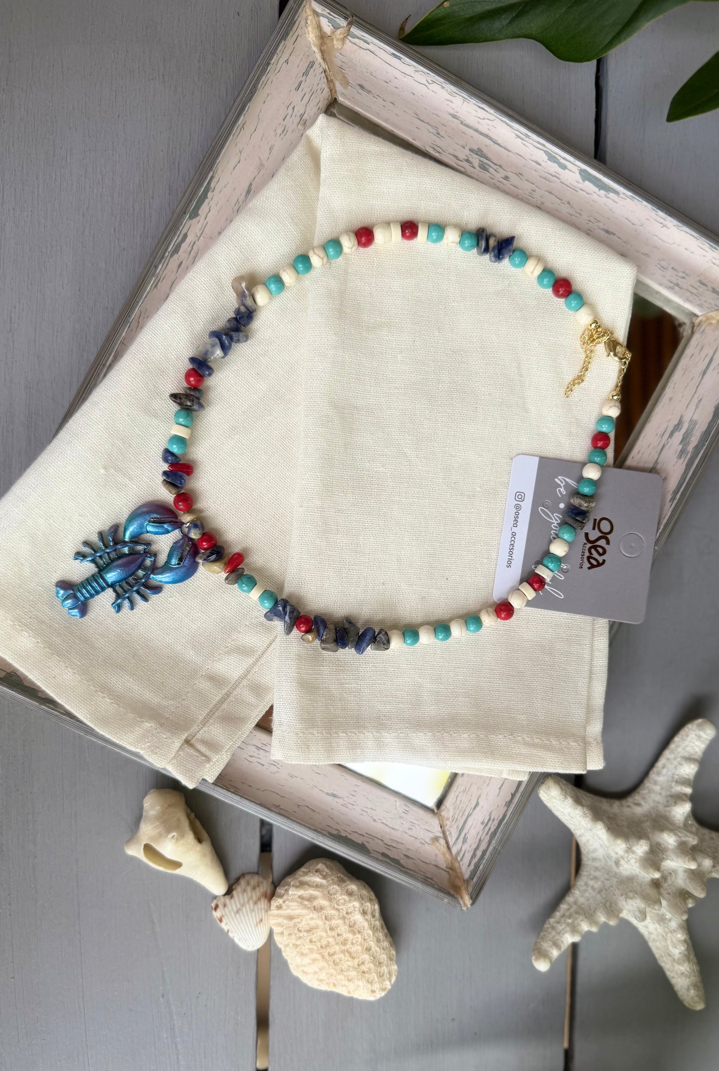 Collar piedras y langosta colores