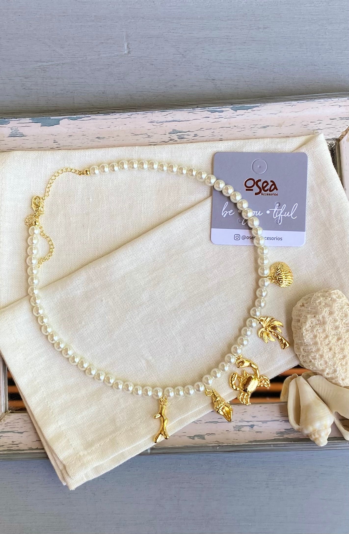Collar perlas dijes de mar baño en oro 24k