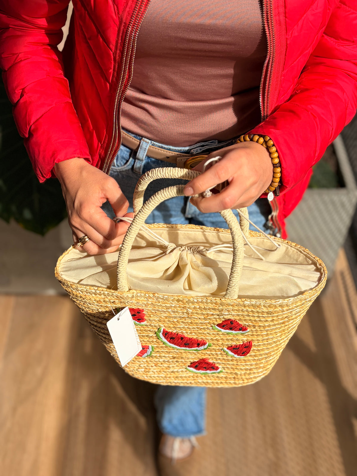 Bolso canasto cerezas y sandía