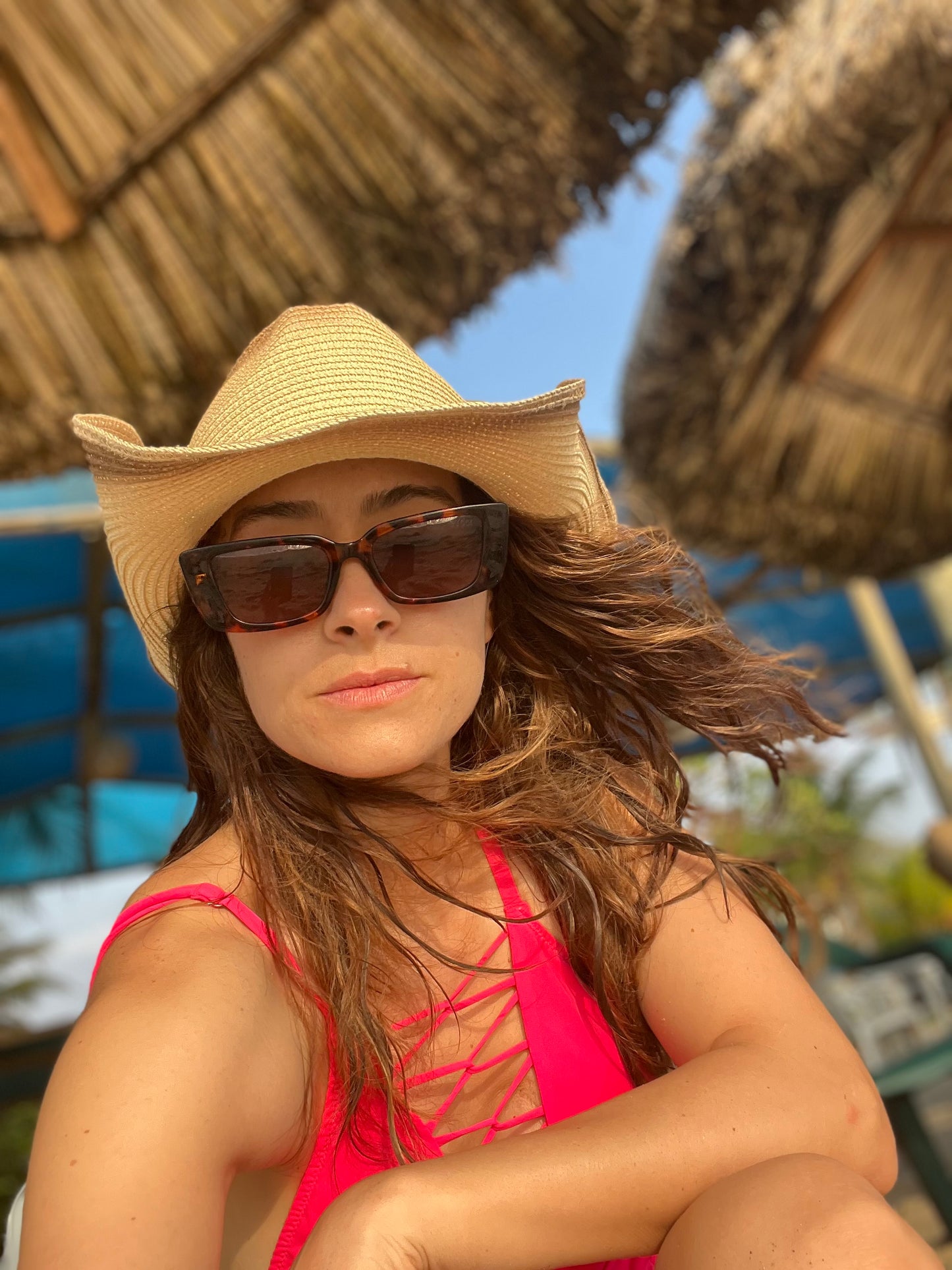 Sombrero playero tipo vaquero