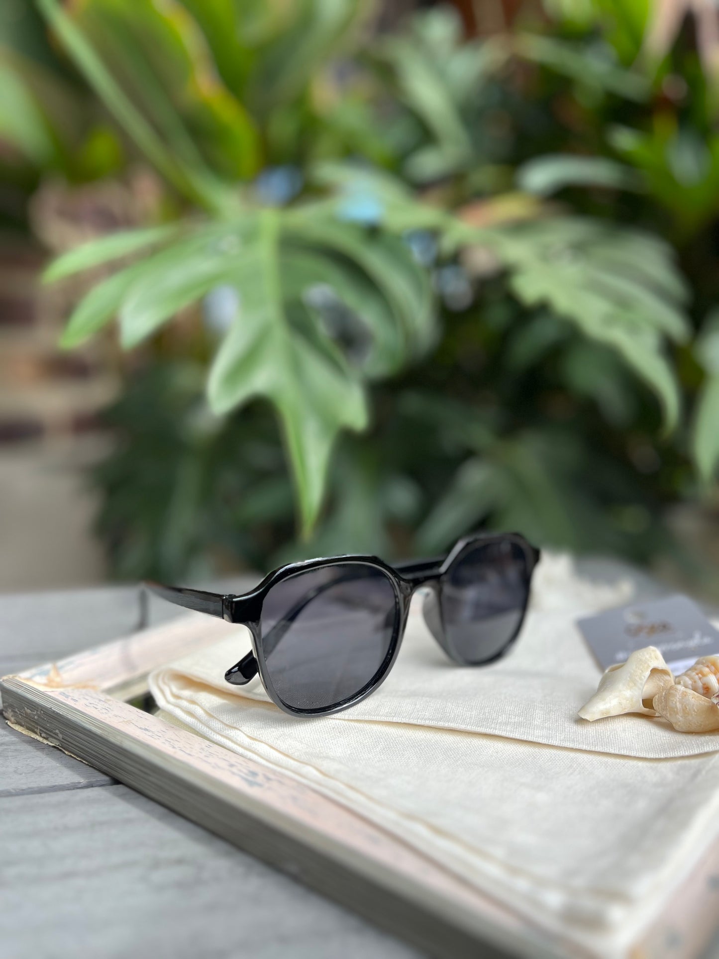 Gafas de sol en pasta