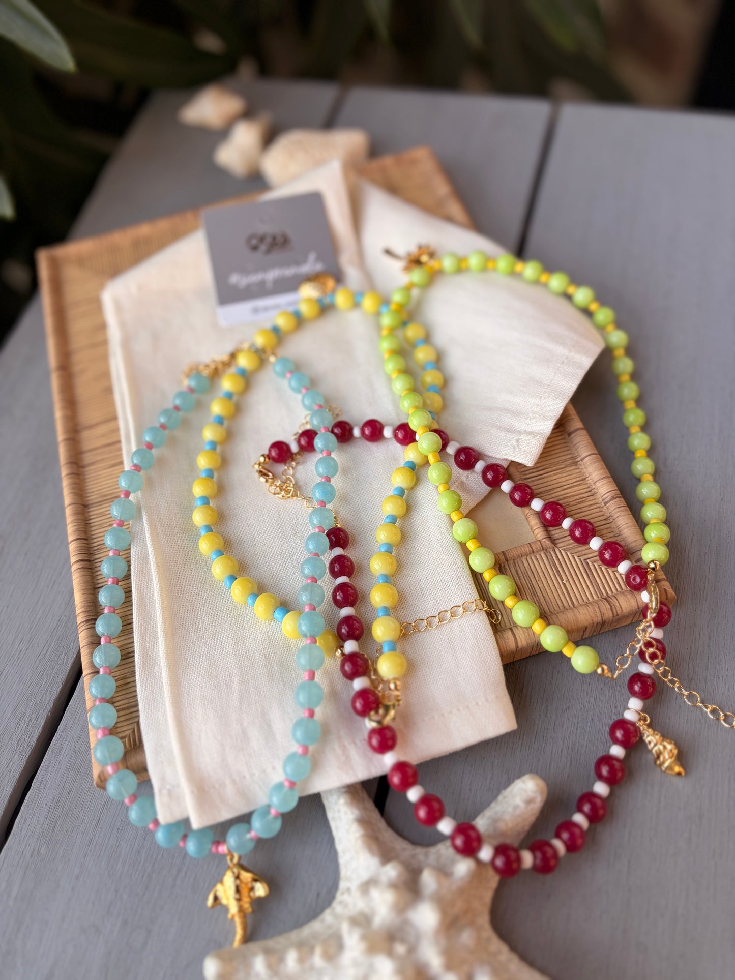 Collar bolas cristal, mostacilla y dije animales