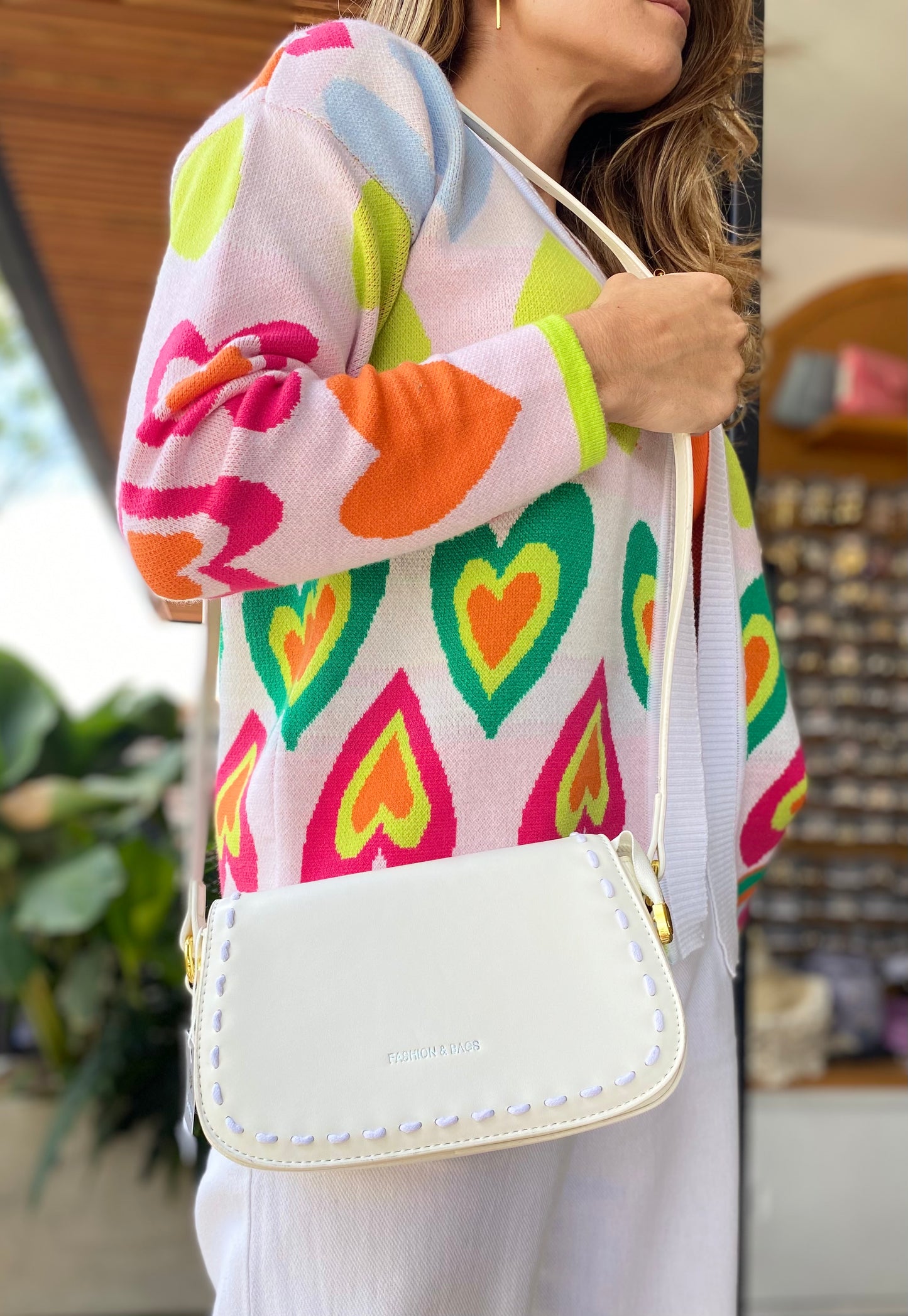 Bolso manos libres con costura doble cargadera