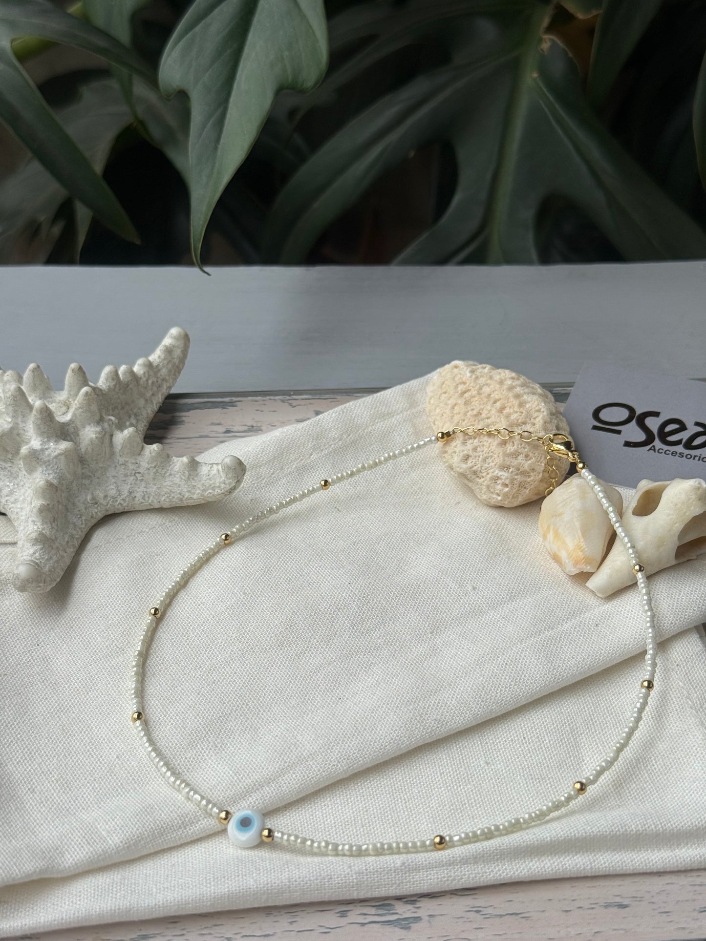 Choker mostacilla y balines dije ojo
