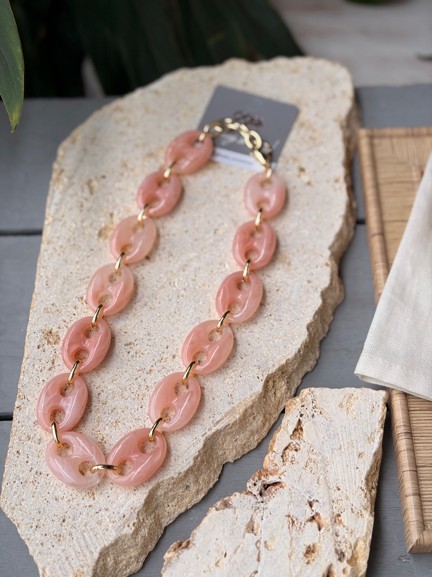 Collar eslabones en resina