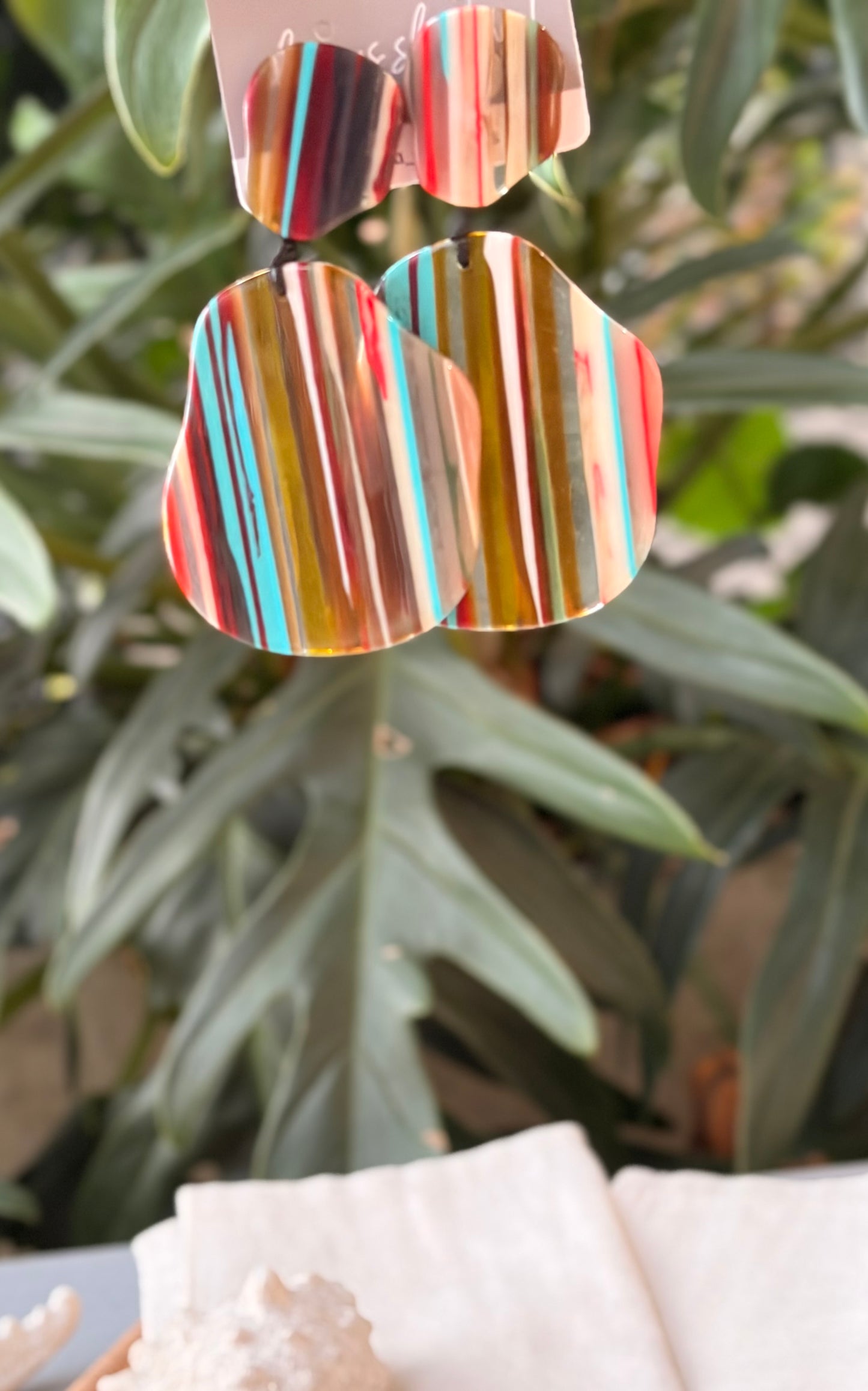 Aretes forma rayados en resina