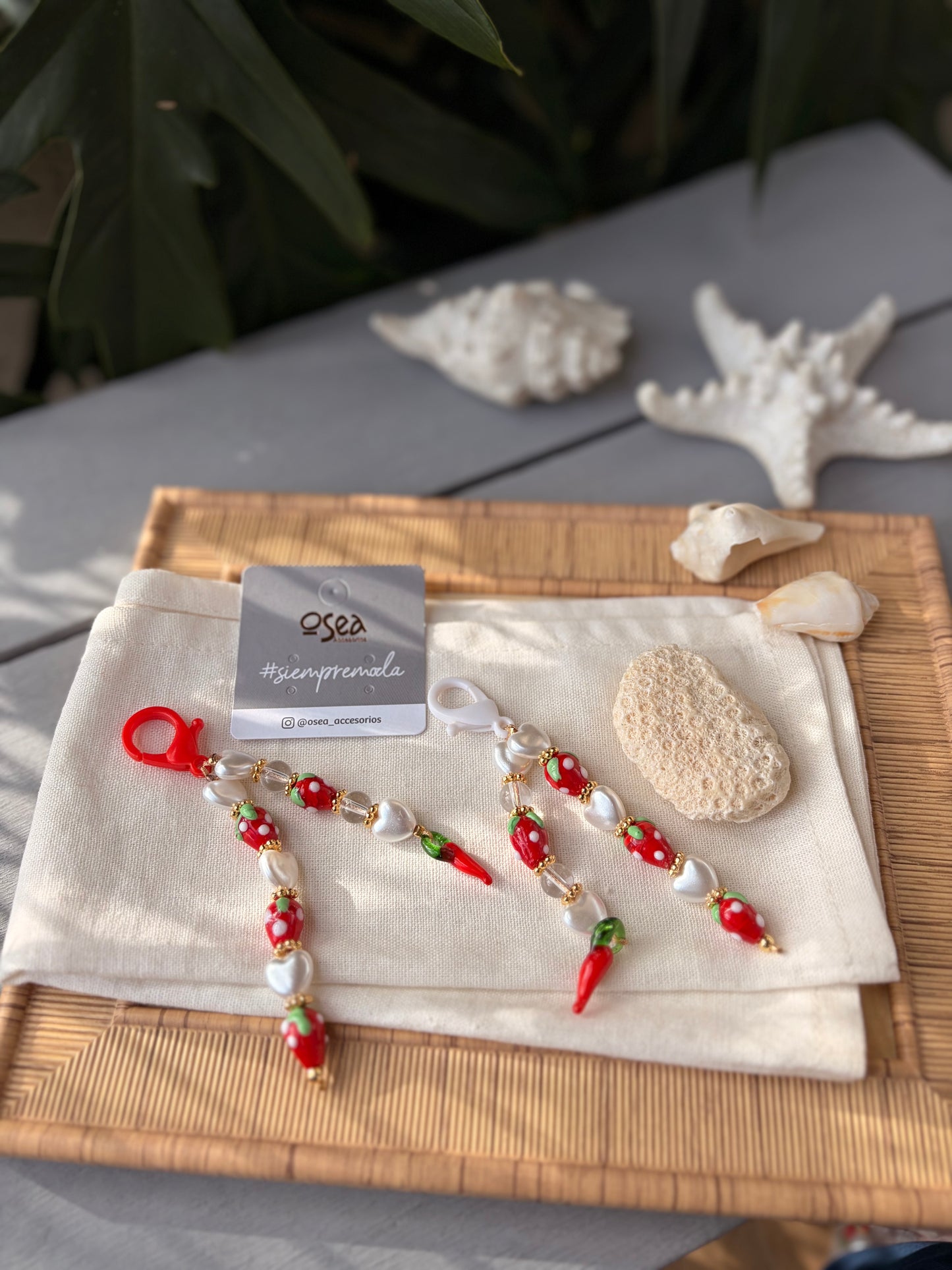 Llavero fresas corazones