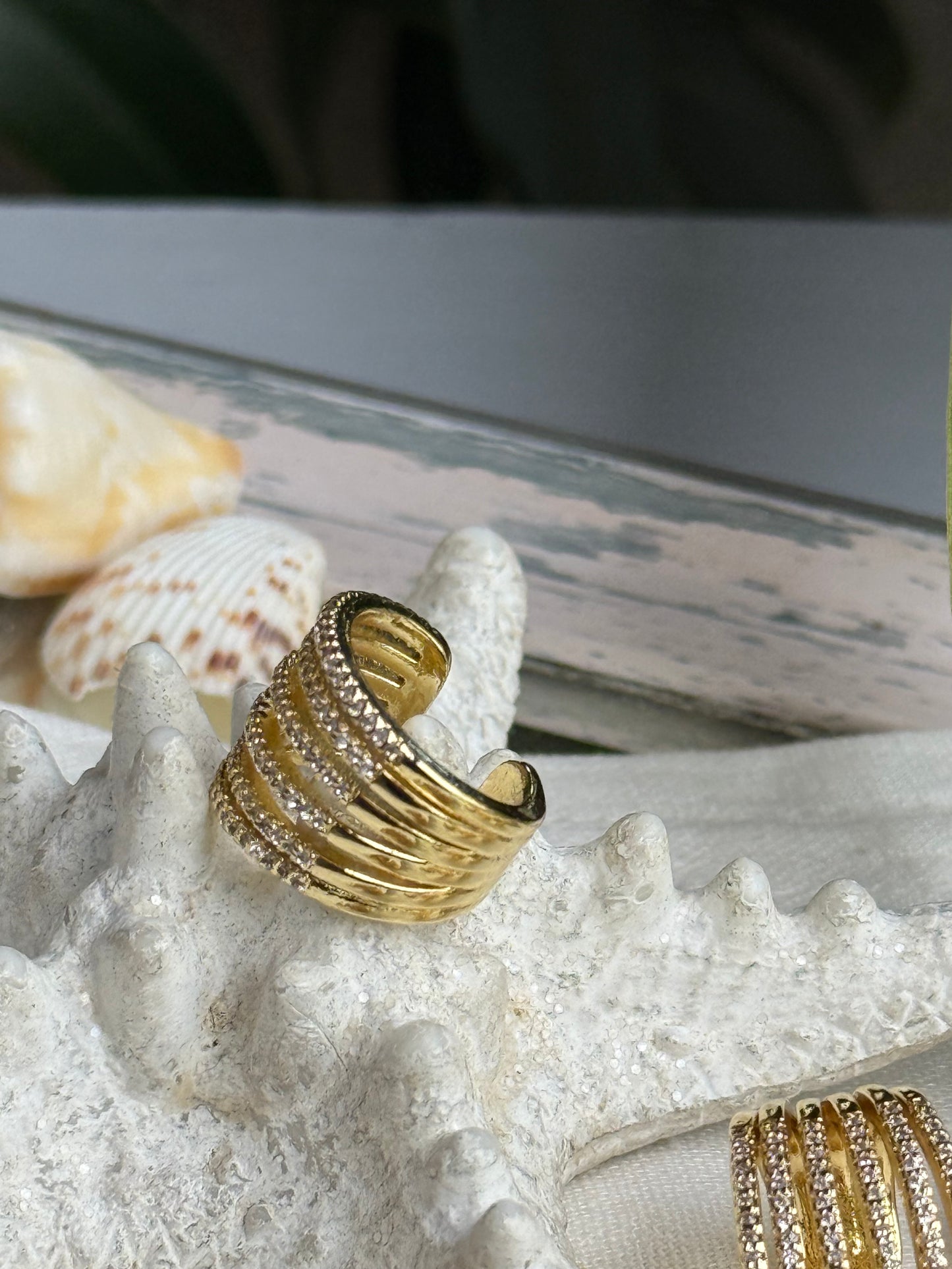 Earcuff rodinado 6 líneas con piedras