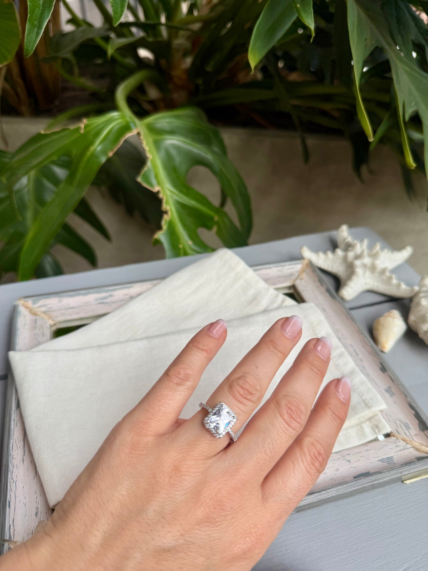 Anillo rodinado piedra cuadrada