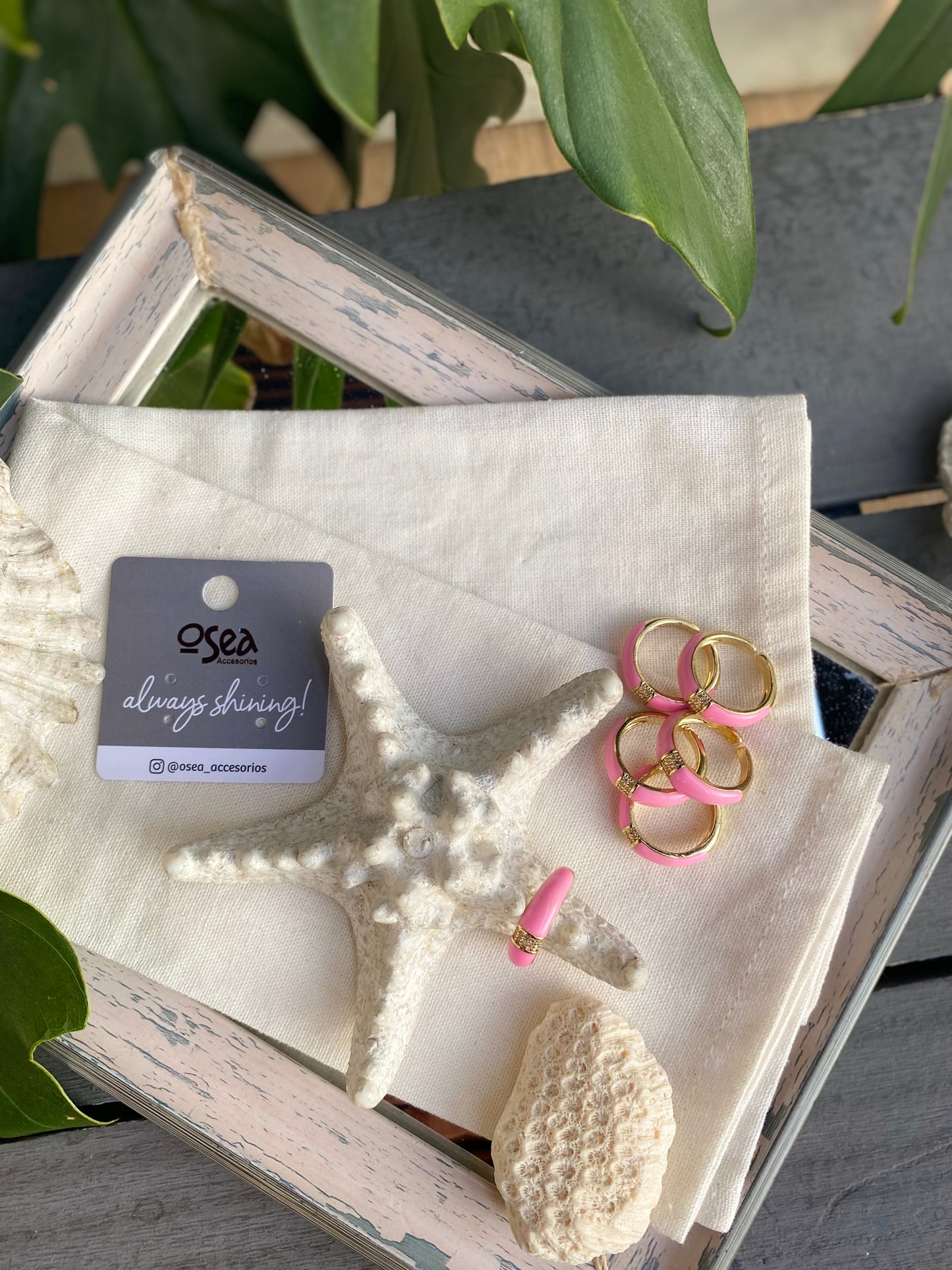 Anillo rosado con murano incrustado