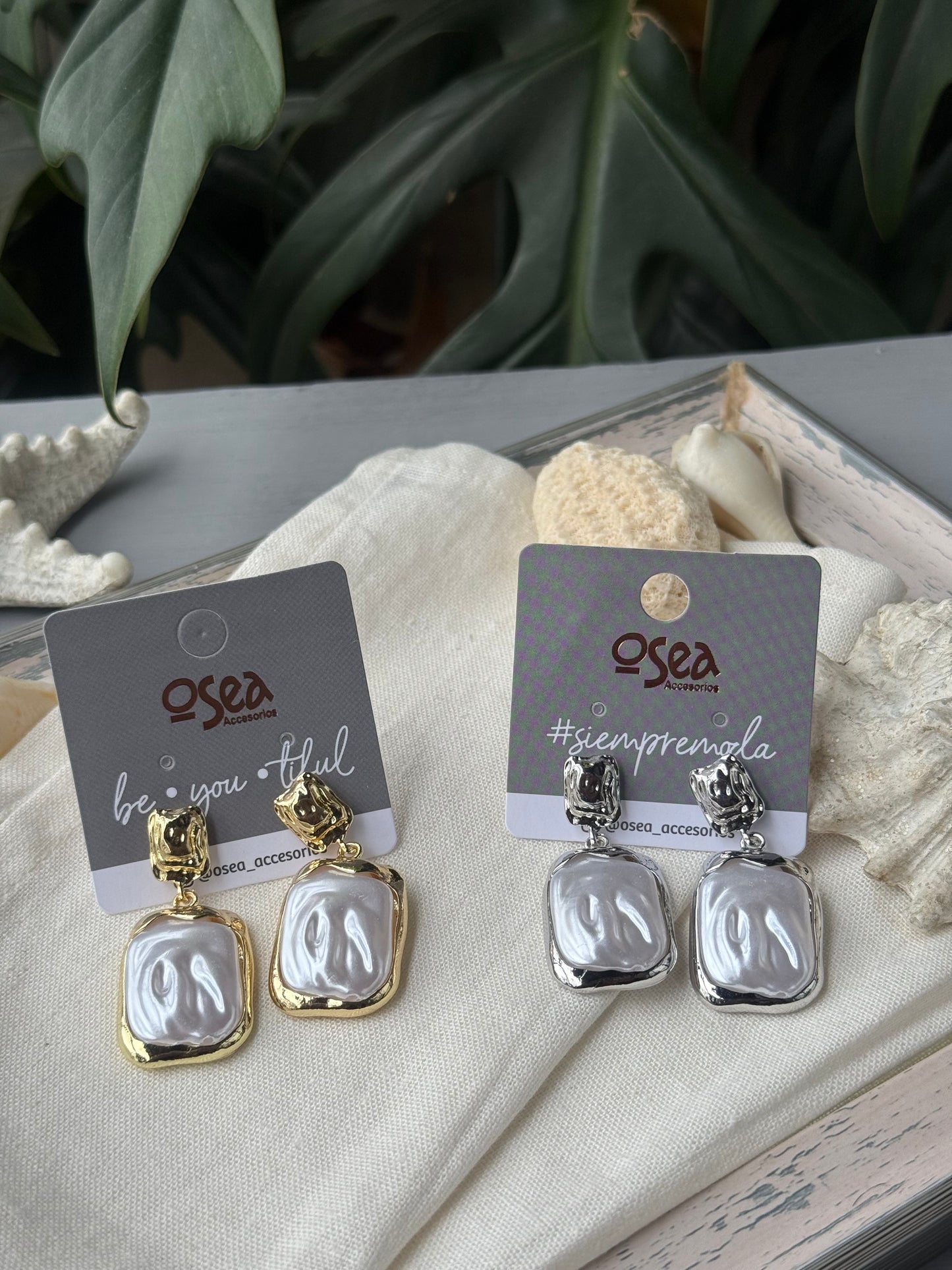 Aretes perlados en oro golfied