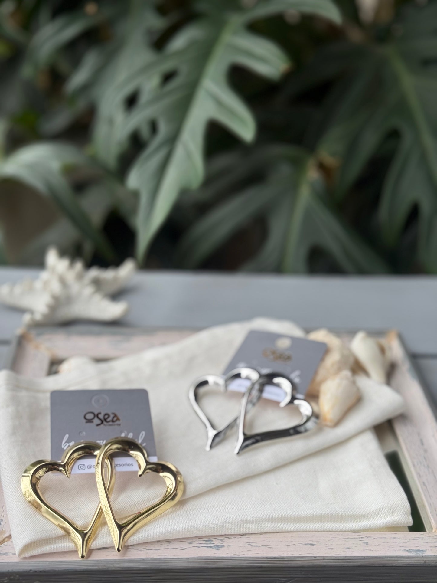 Topos corazón silueta oro golfied