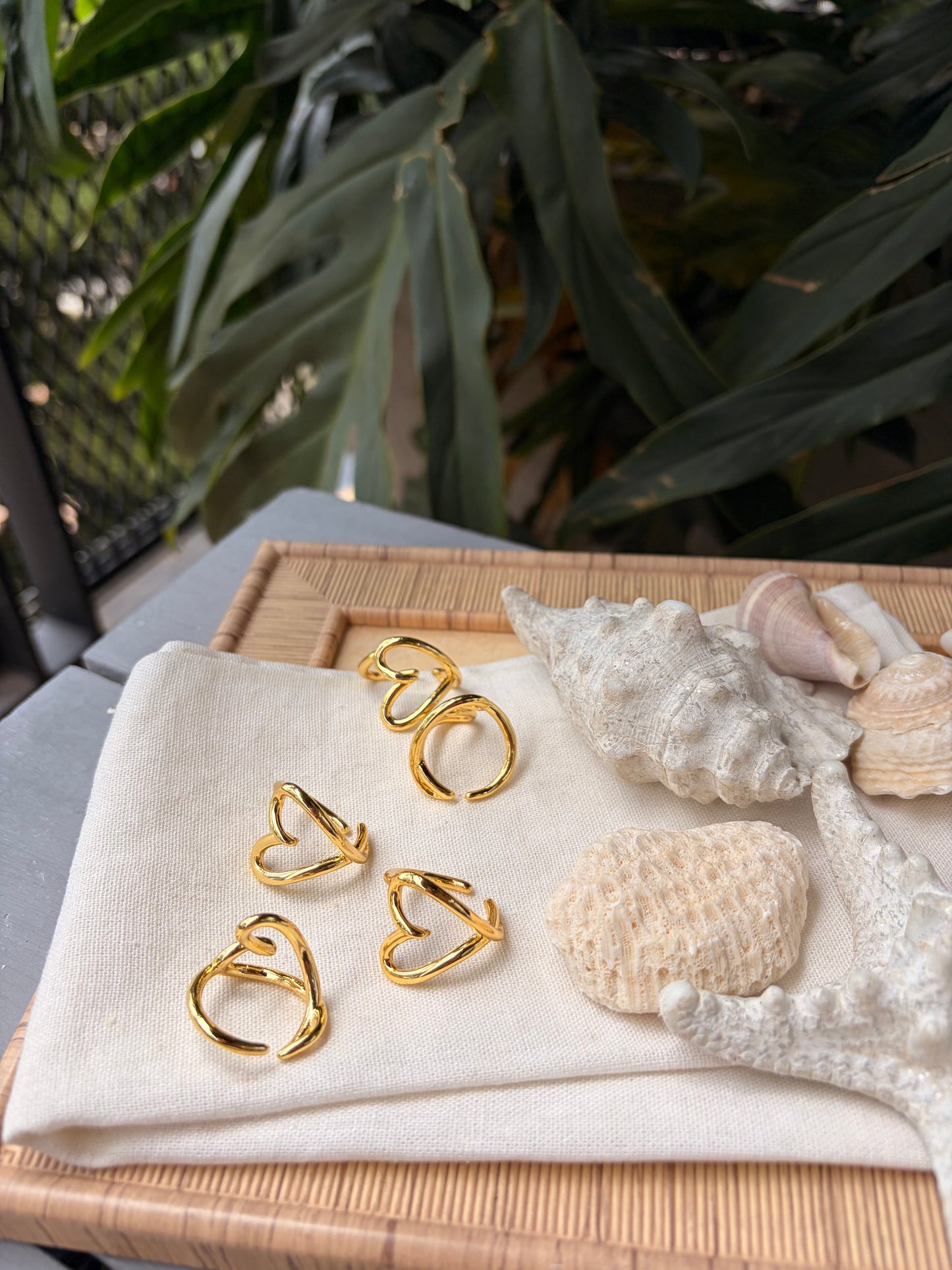 Anillo silueta corazón