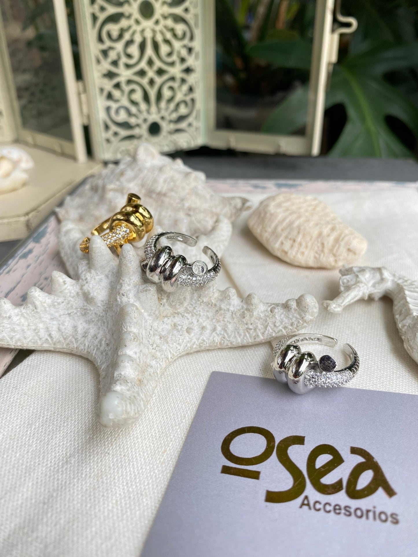 Anillo graduable nudo y circones - Osea accesorios