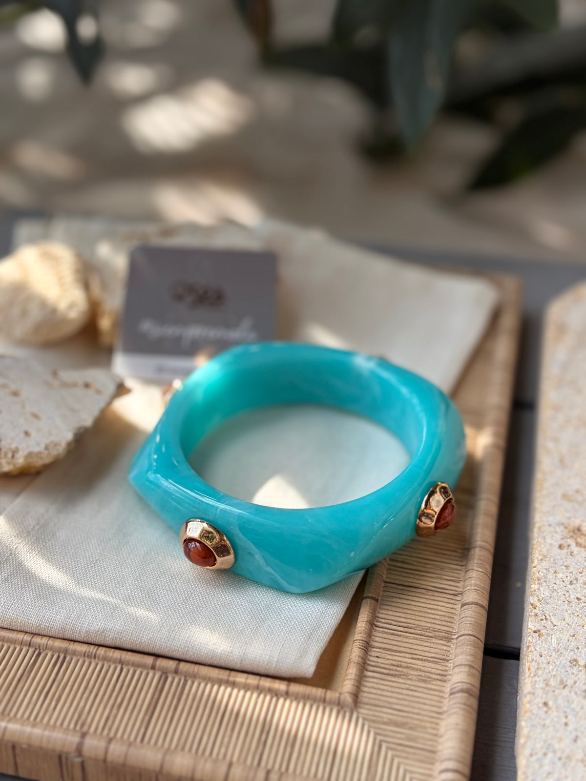 Pulsera en resina degradé con piedras