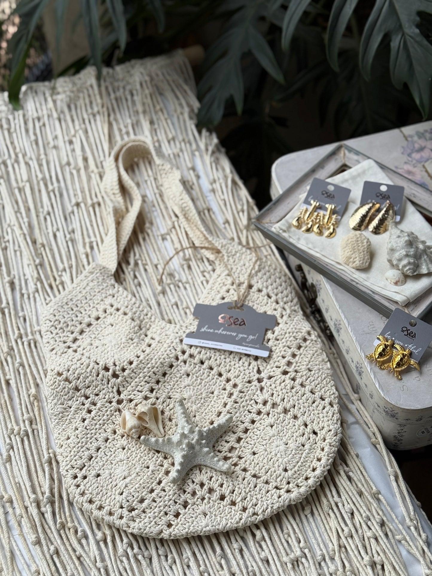 Bolso playero tejido en crochet