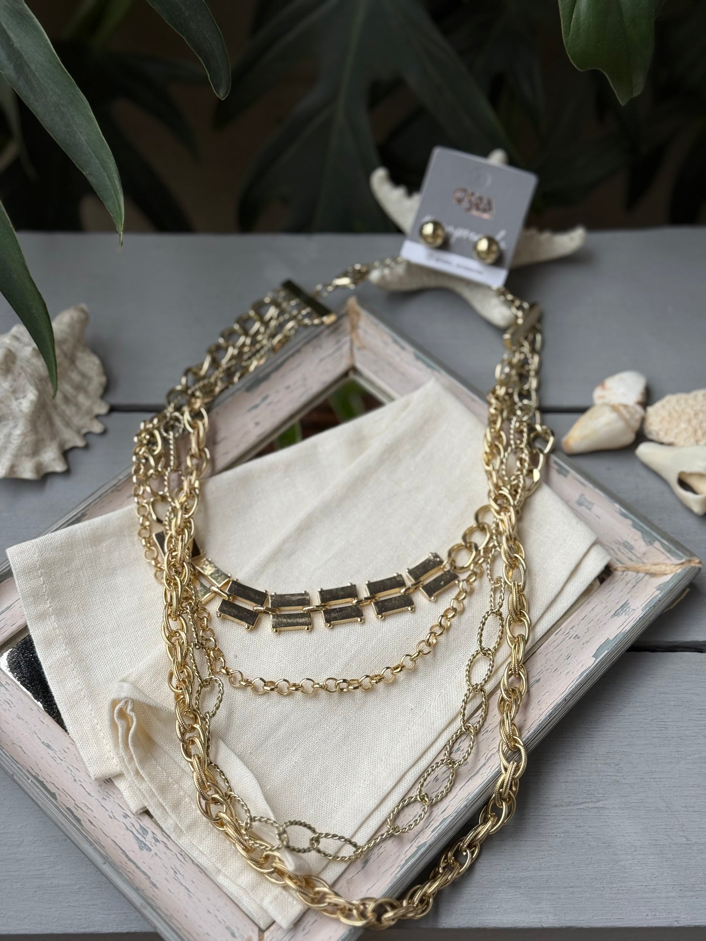 Collar multicadenas en fantasía fina