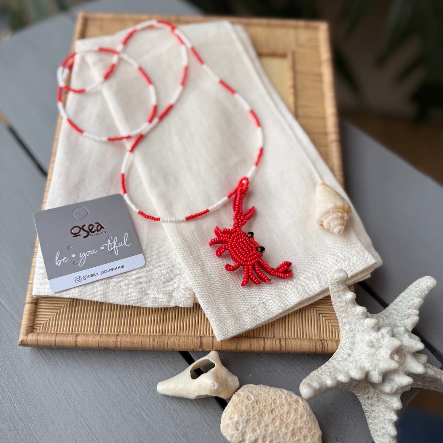 Collar largo cangrejo mostacilla 🦀