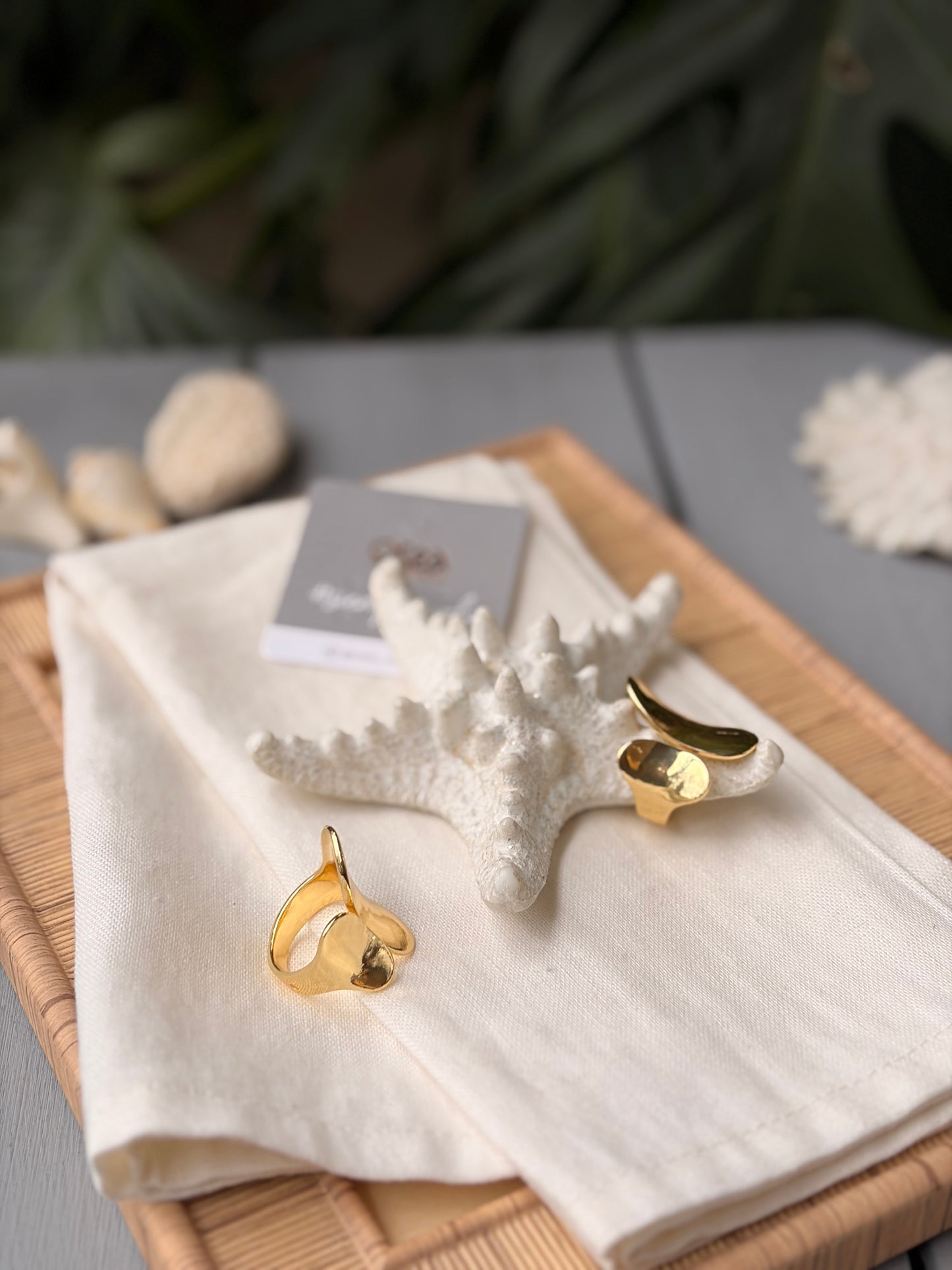 Anillo rodinado forma óvalo