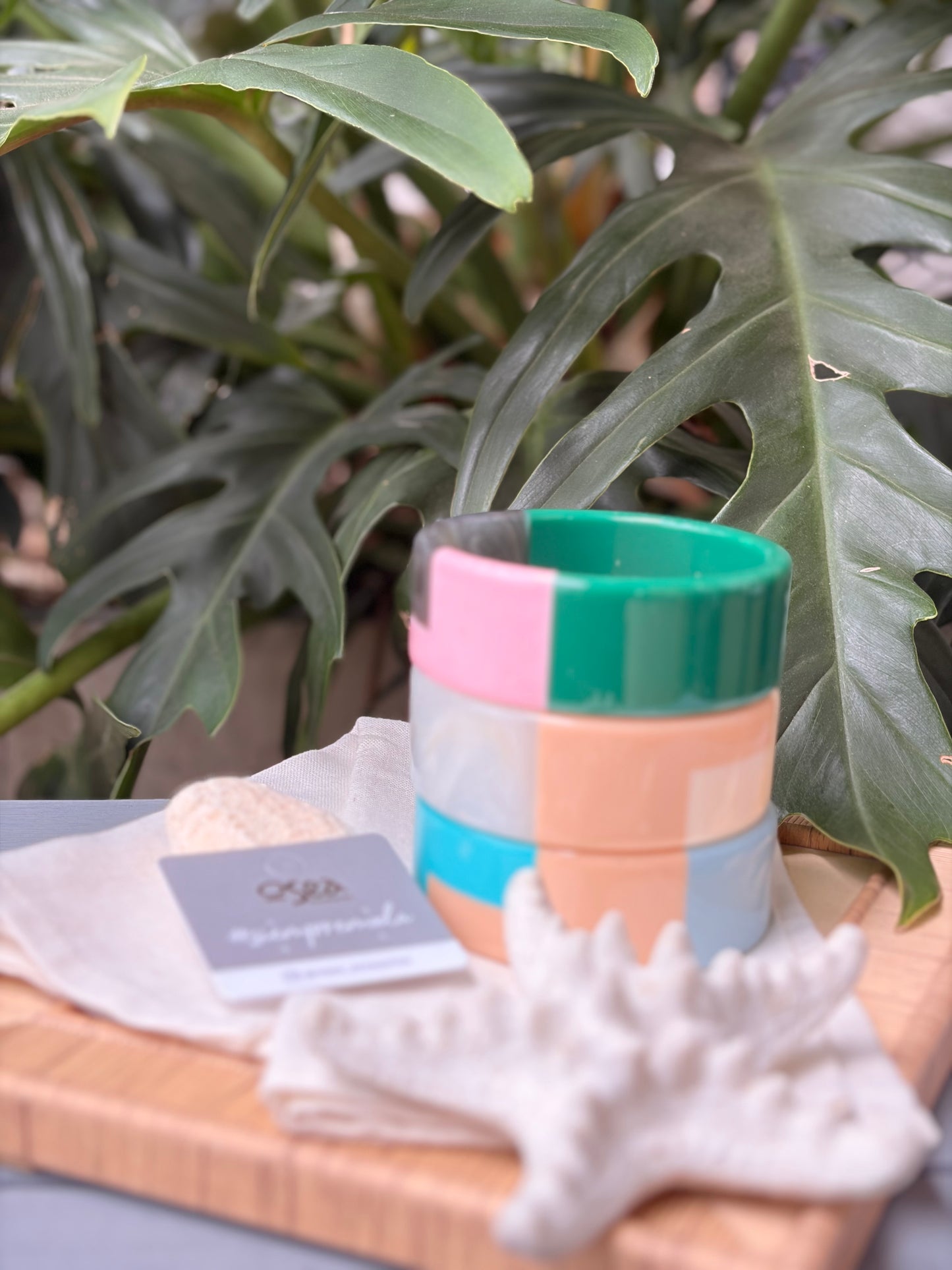 Pulsera multicolor geométrico resina