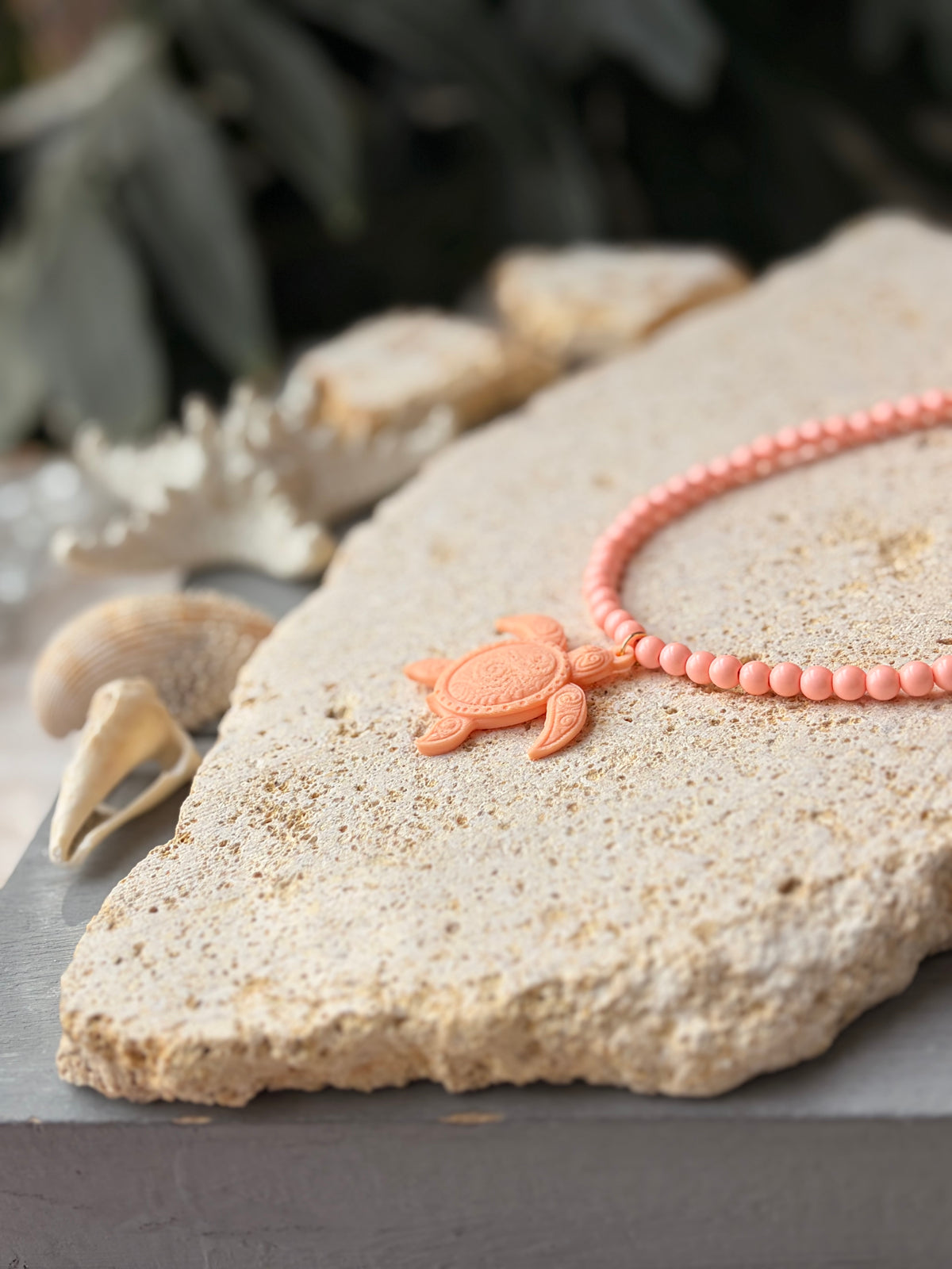 Collar corto mandarina dije tortuga