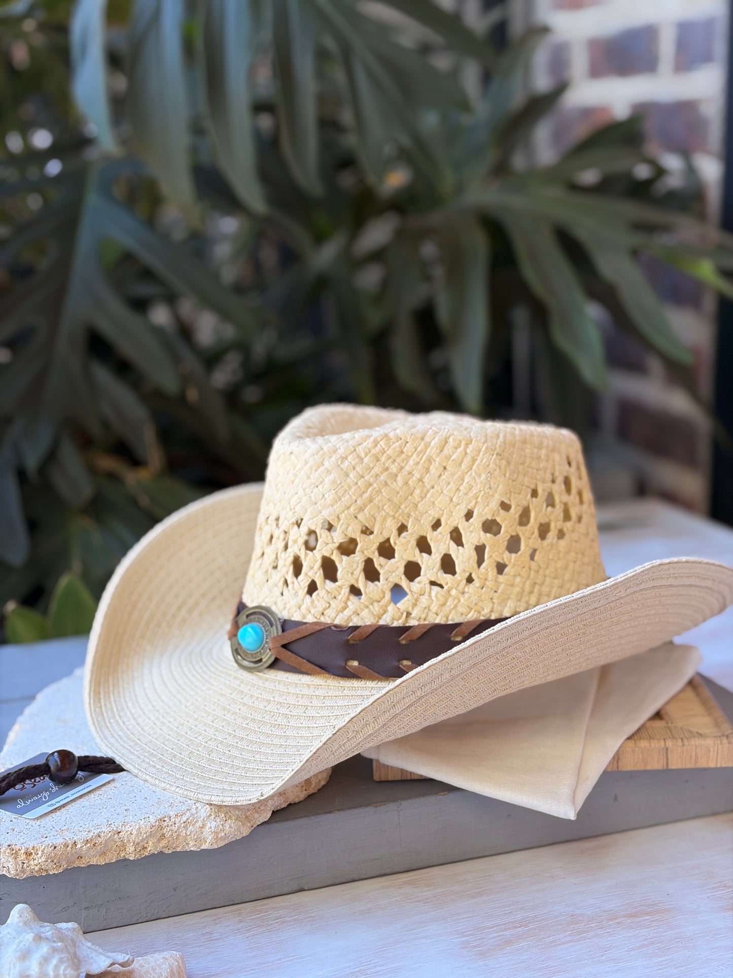 Sombrero tipo vaquero aplique turquesa
