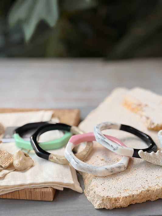 Pulsera hexagonal resina bicolor