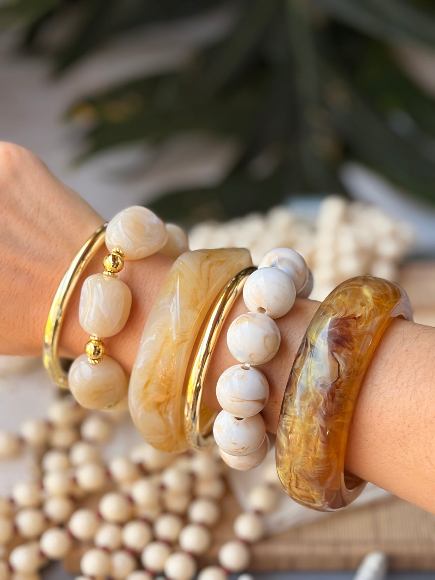 Set x3 pulseras resina y rodinado