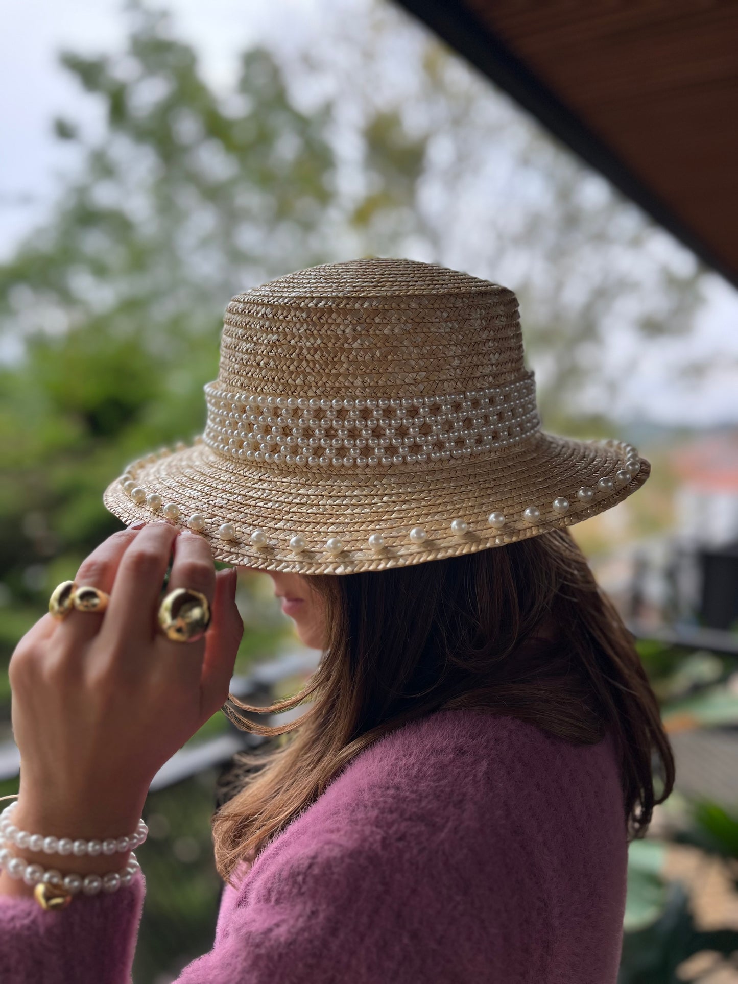 Sombrero decorado en perlas