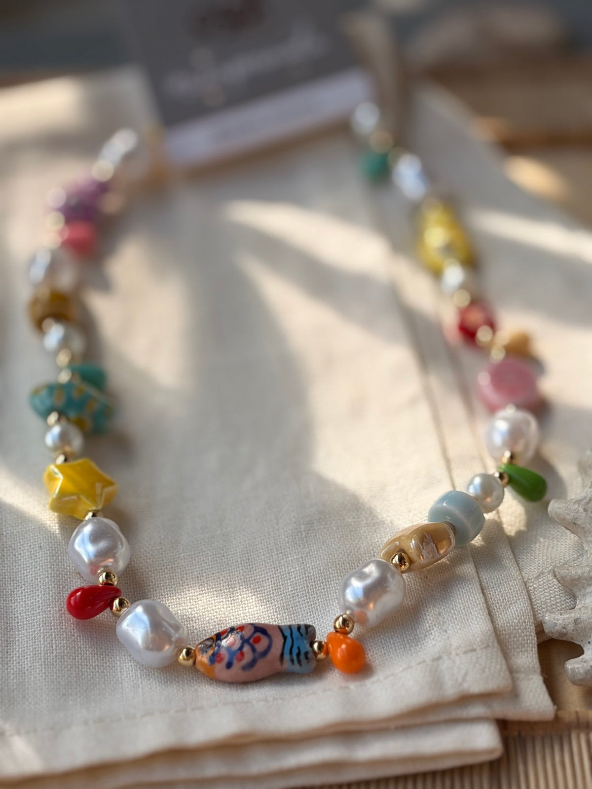 Collar multicolor dijes de mar en cerámica