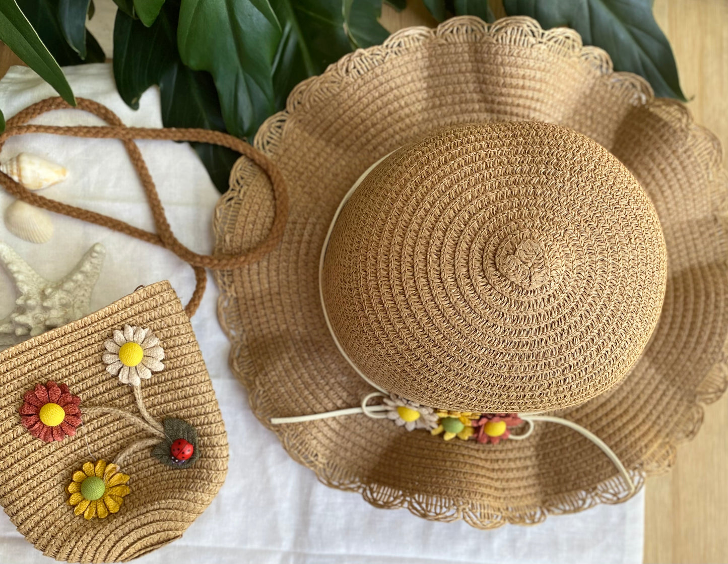 Set sombrero y bolso para niña