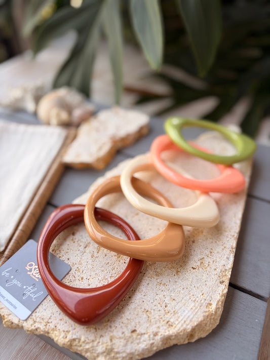 Pulsera en resina forma irregular