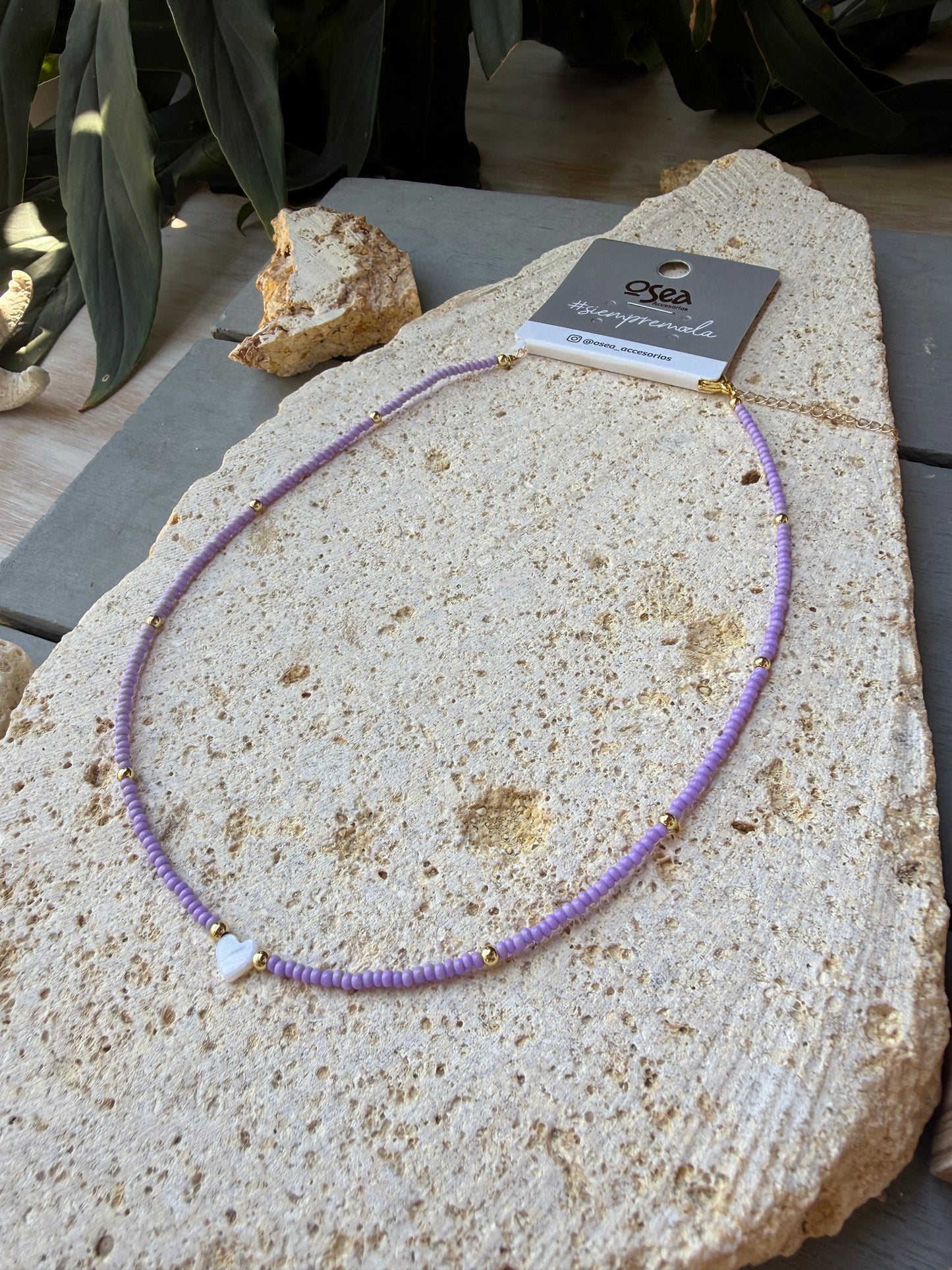 Choker mostacilla corazón nacar