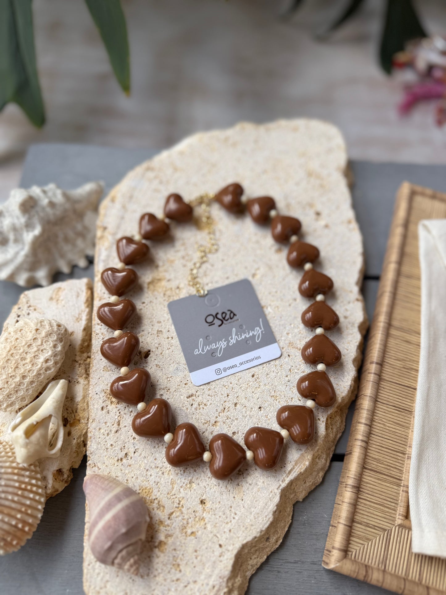 Collar corazones pasta