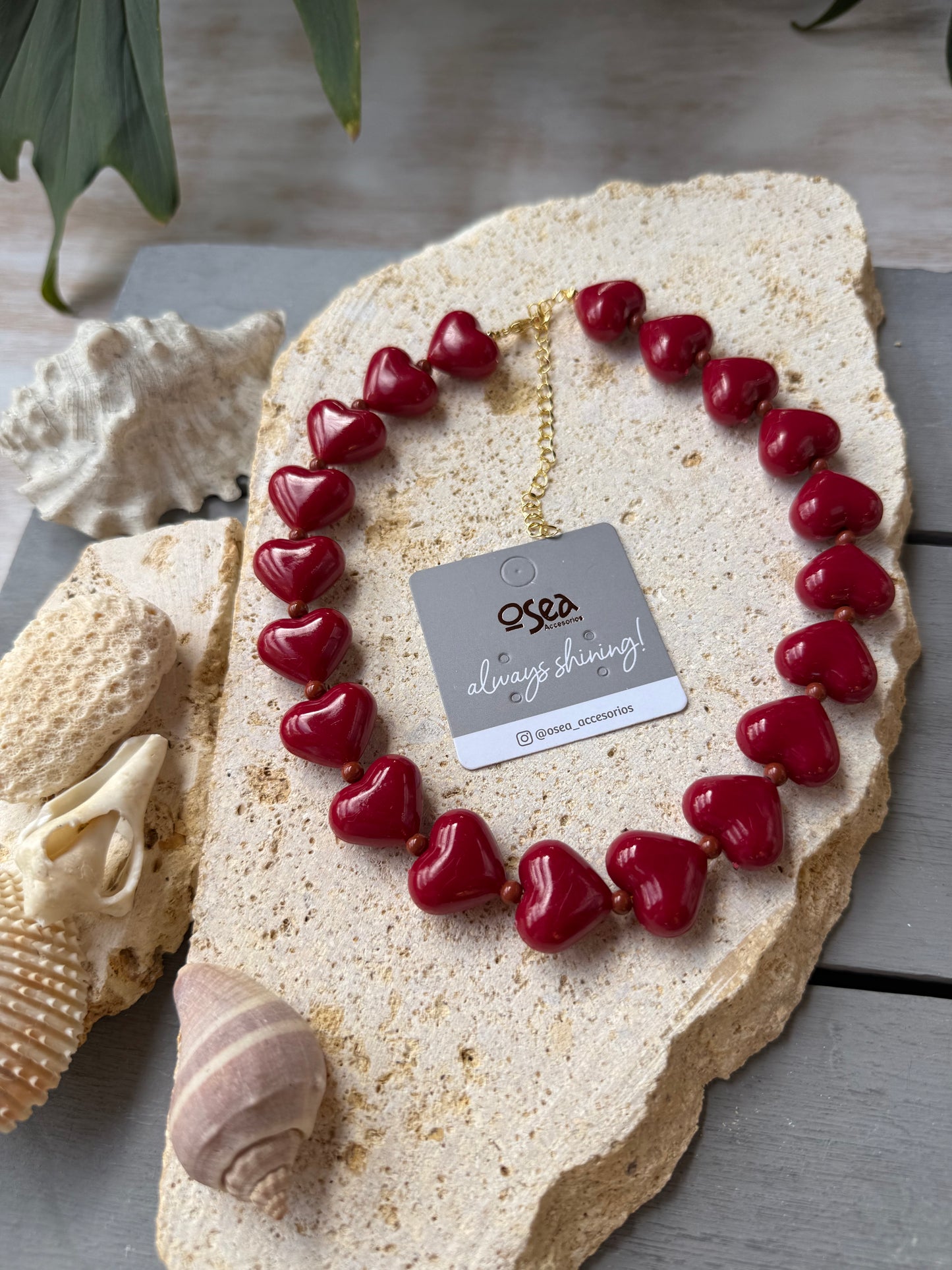 Collar corazones pasta
