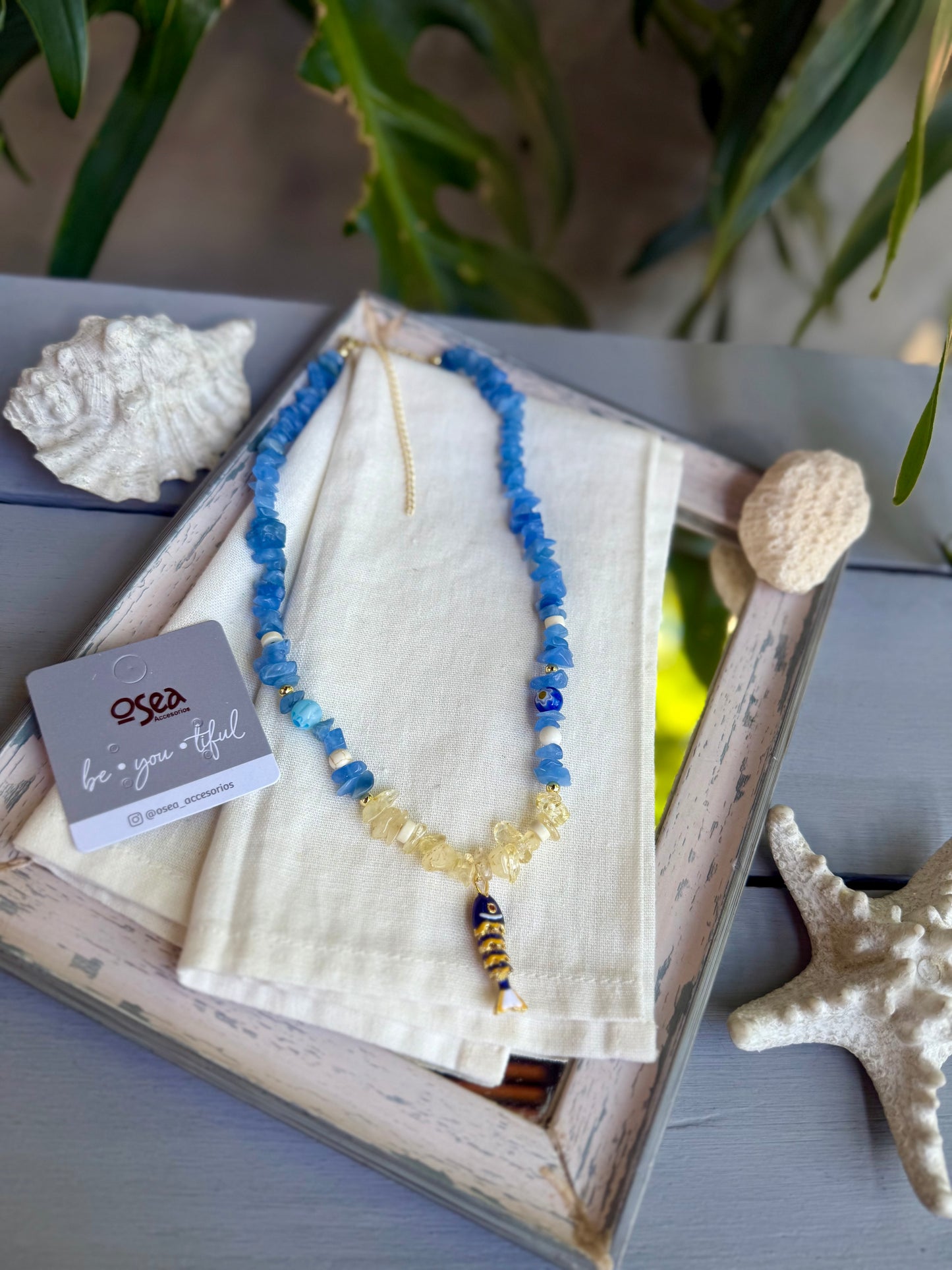 Collar pez azul